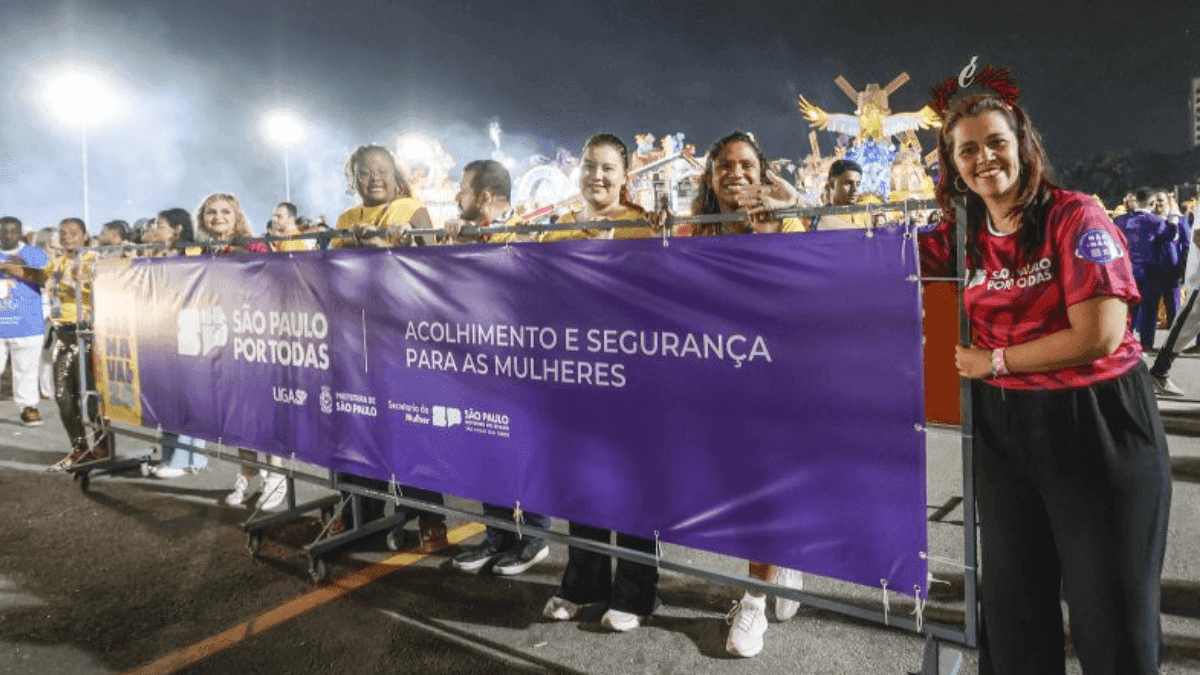 Faixa extendida da campanha "São Paulo por Todas"