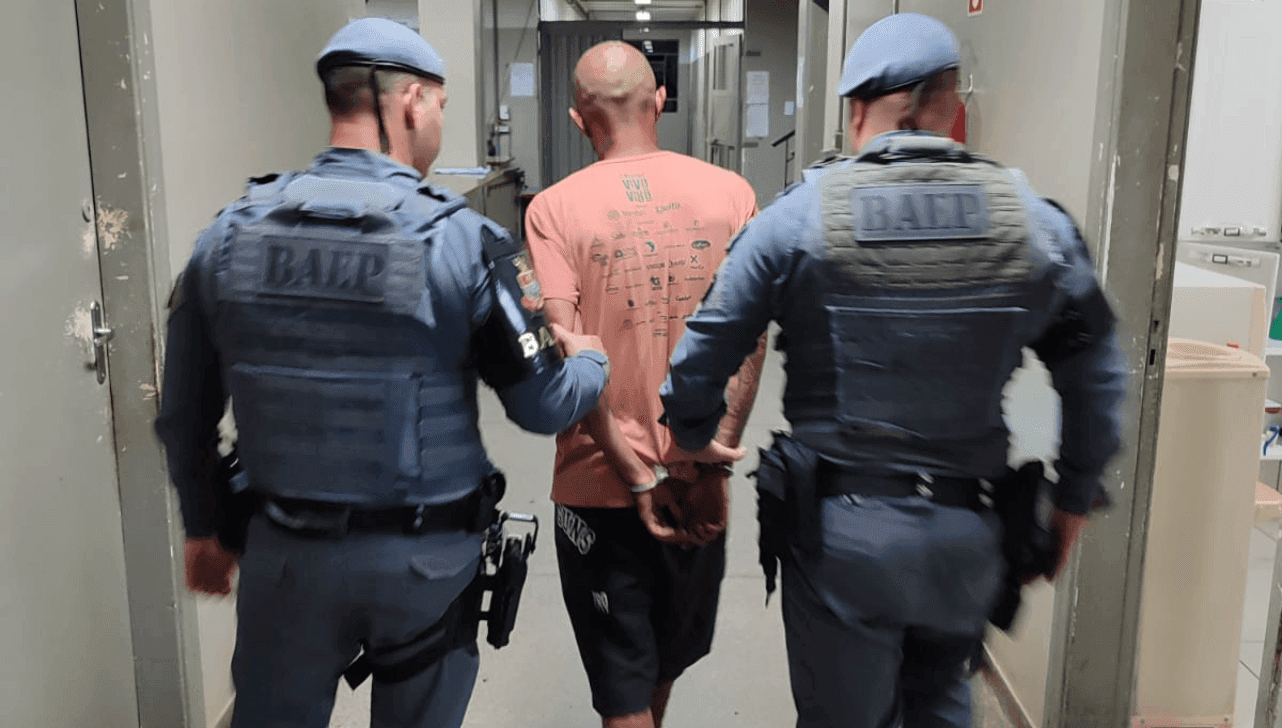 O agressor foi preso após confessar o crime 