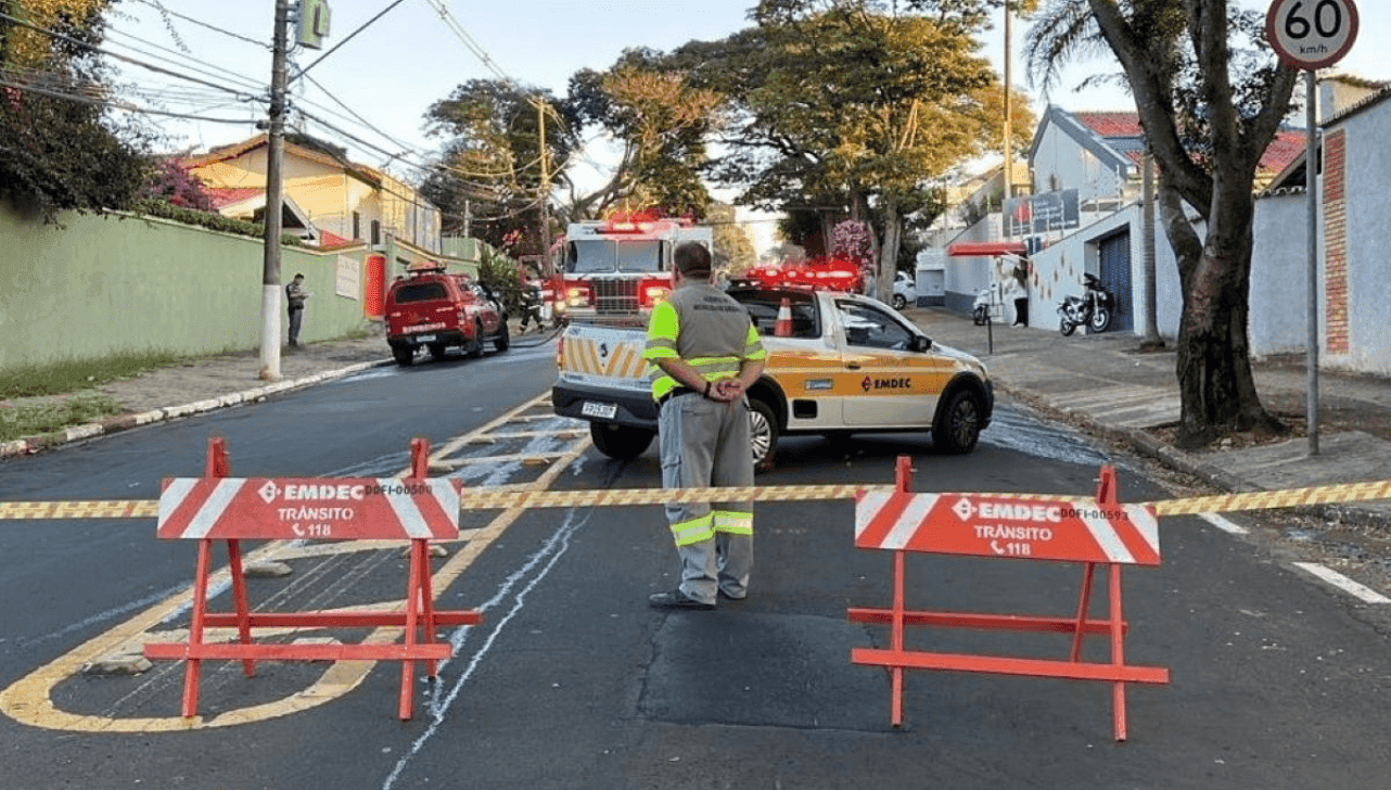 Emdec orienta o trânsito no local