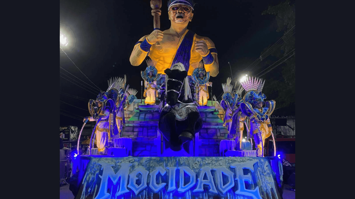 Mocidade Alegre do Pedregulho conquista titulo do Carnaval de Guaratinguetá