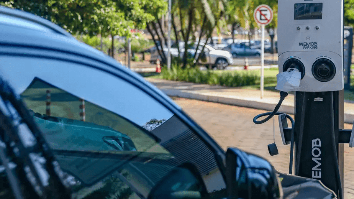 Carregador de carros elétricos