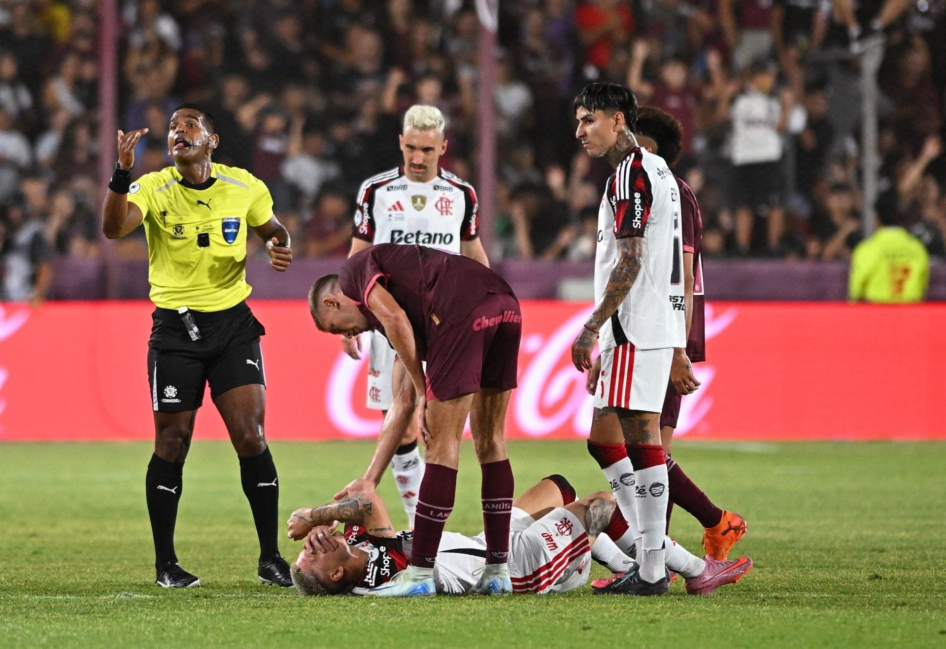 Ortiz em Lanús x Flamengo