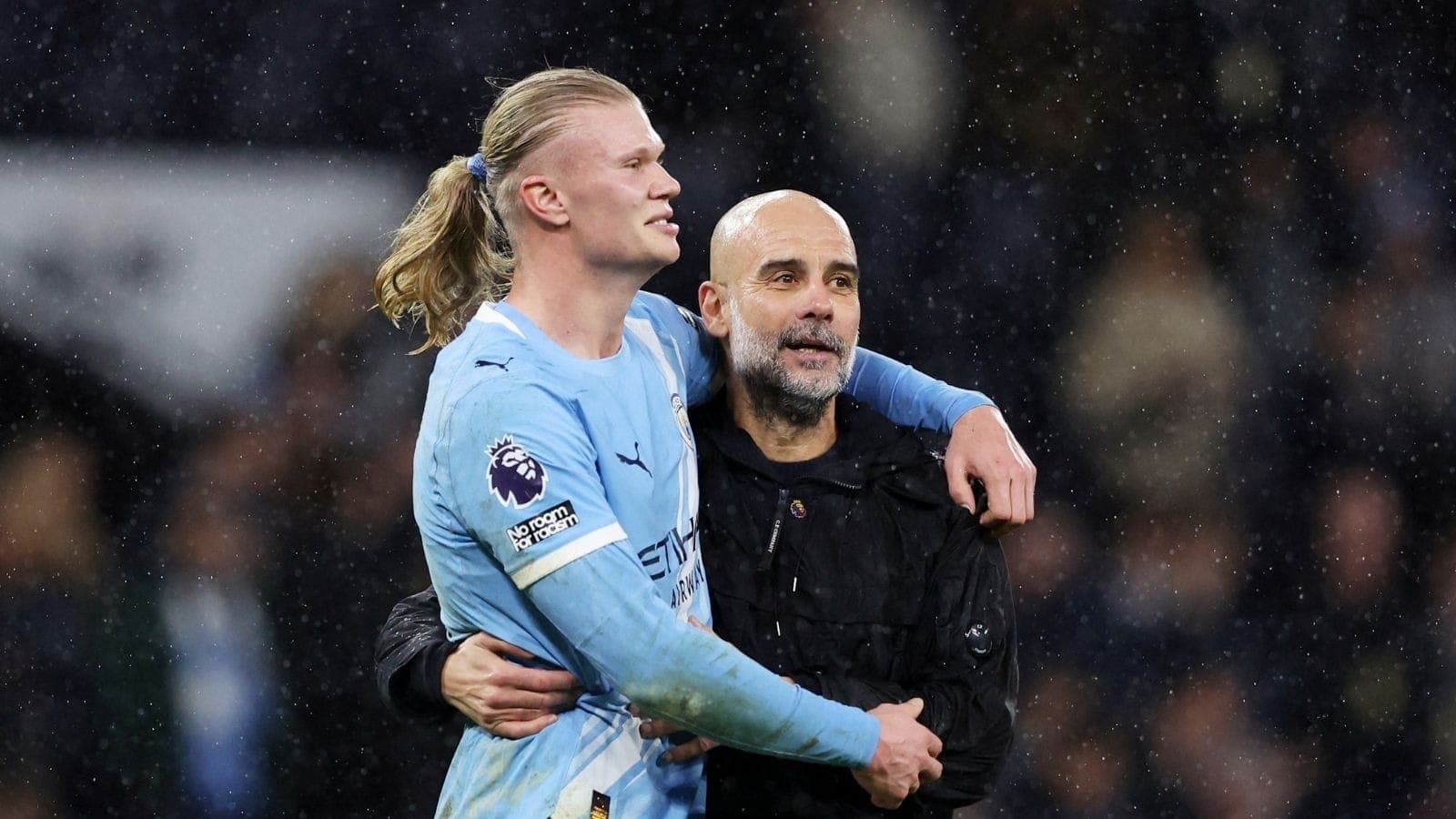 City vence e cola no Arsenal na tabela