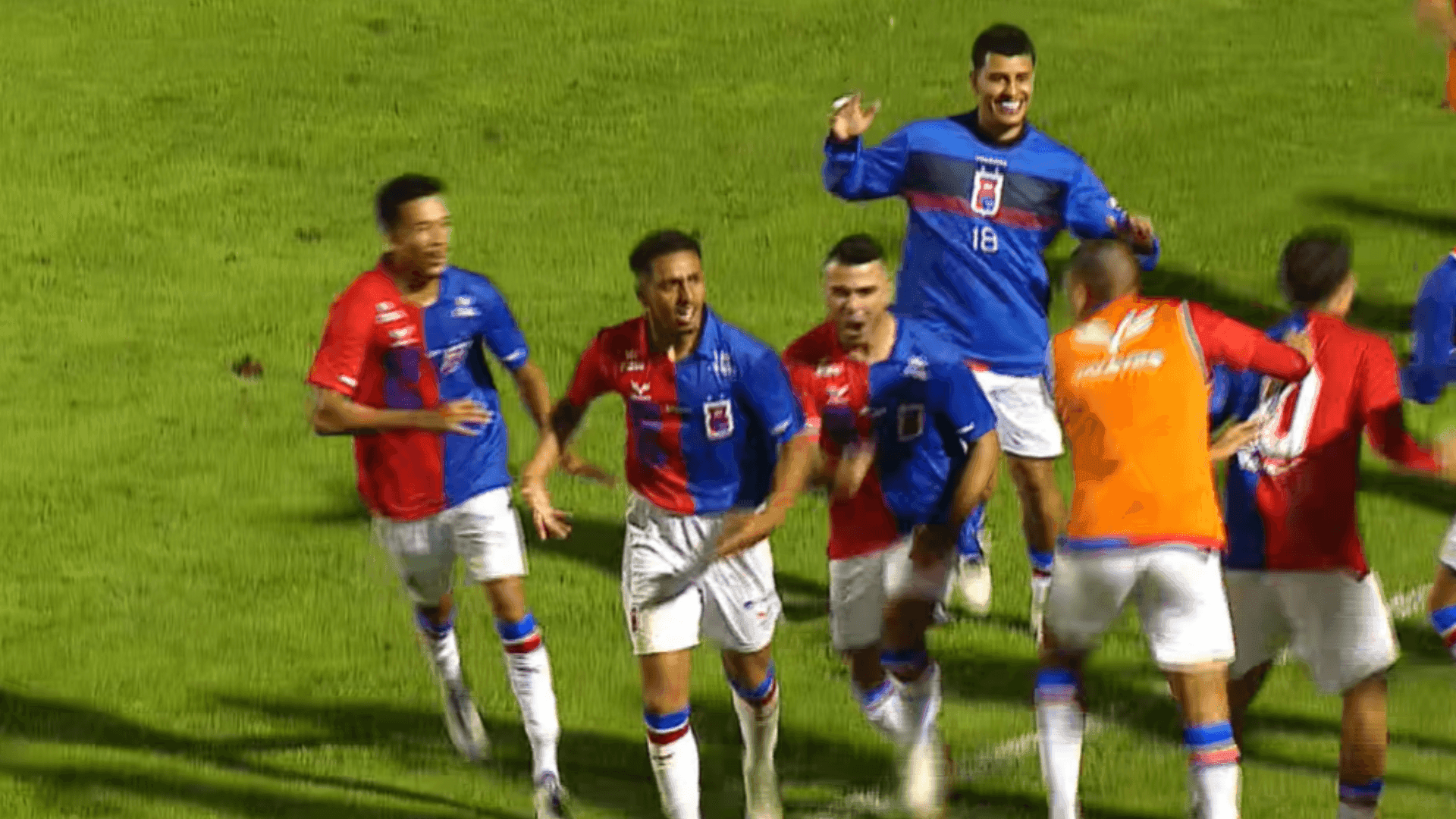 Paraná Clube estreia com vitória 