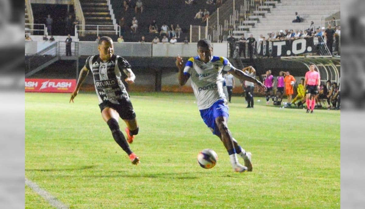 Águia chega a terceira vitória seguida