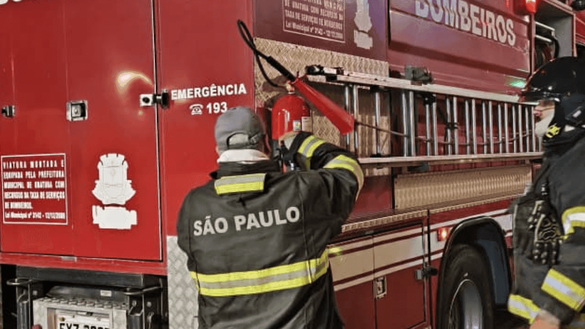 Incêndio em uma bicicleta elétrica mobiliza o Corpo de Bombeiros em Ubatuba