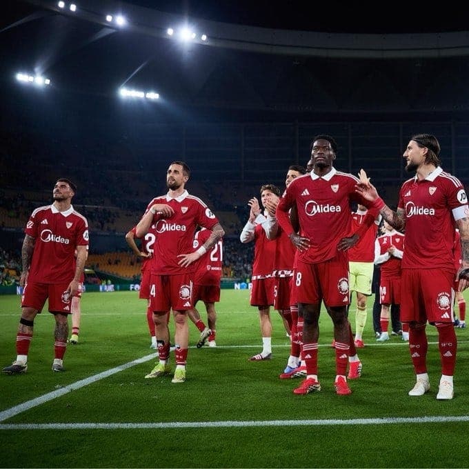 Sevilla em jogo contra o Betis