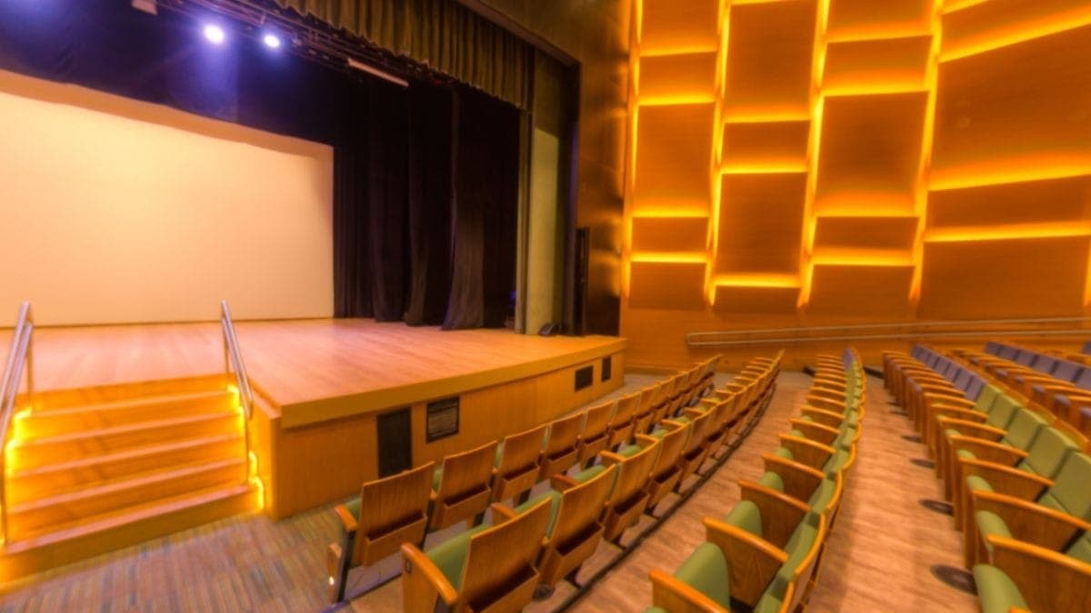 Teatros recebem podcasts