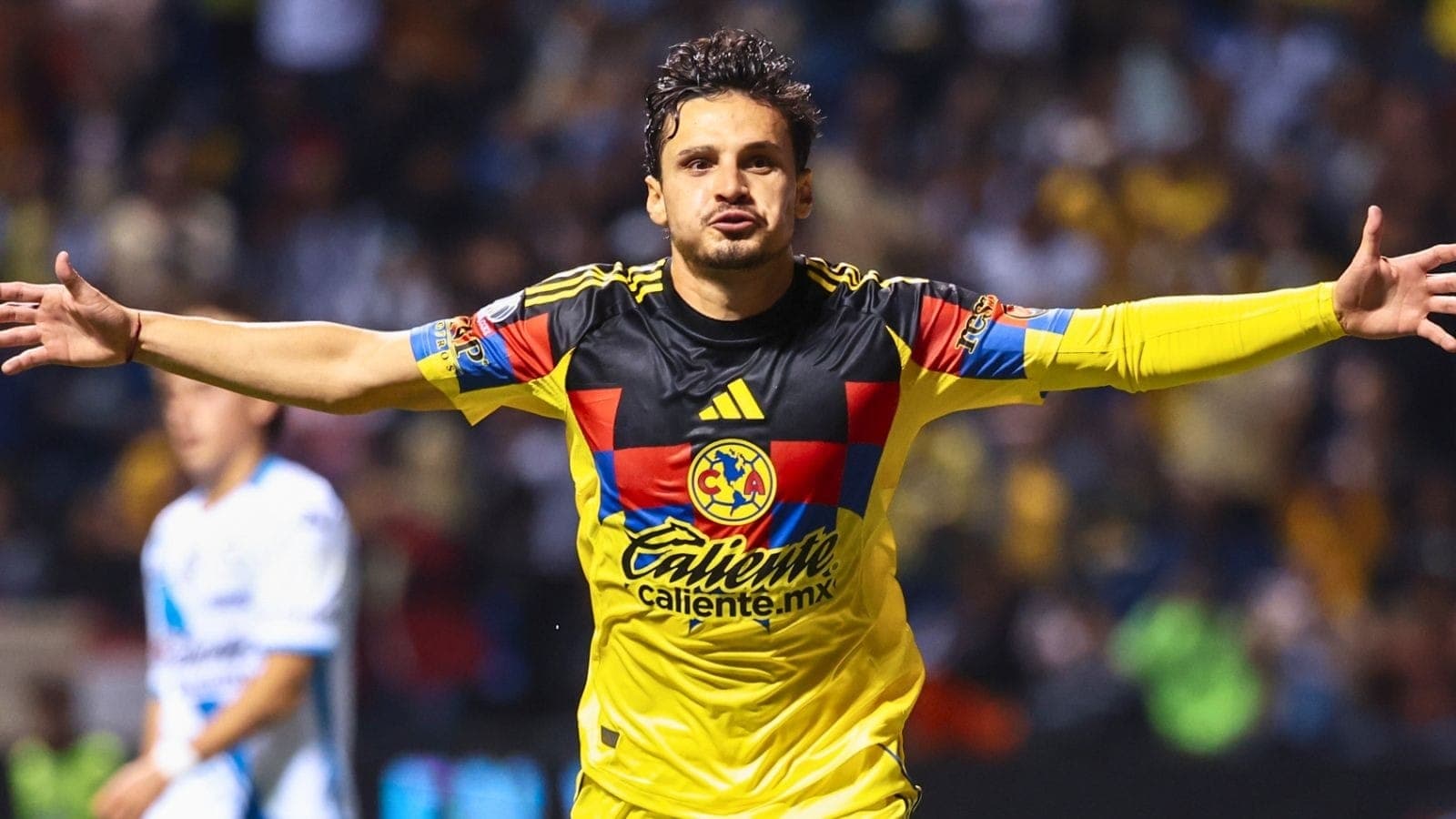 Raphael Veiga busca espaço no México e mantém Palmeiras atento