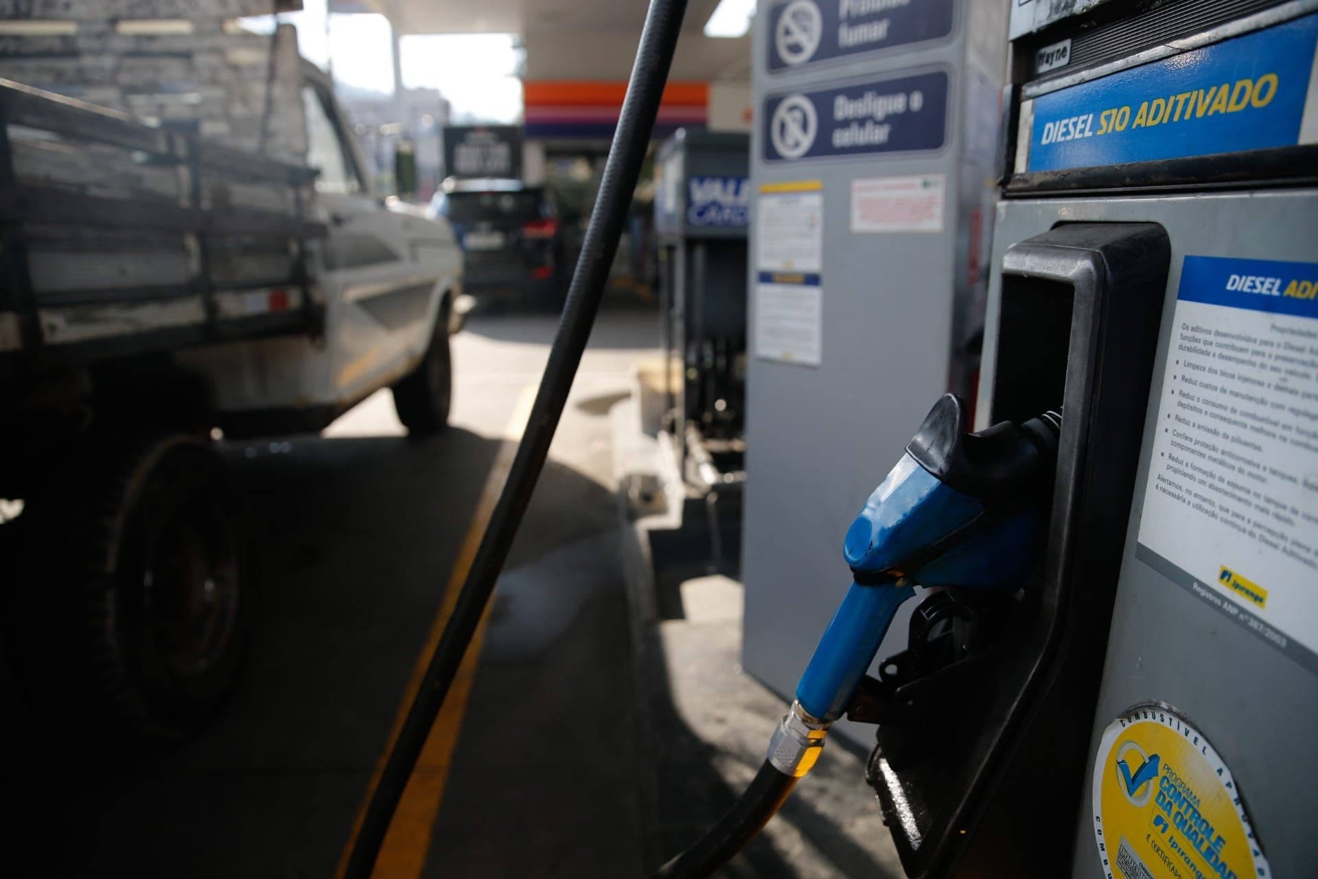 Petrobras cobre apenas cerca de 70% da demanda nacional de diesel