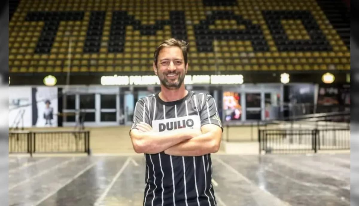 Duílio Monteiro Alves