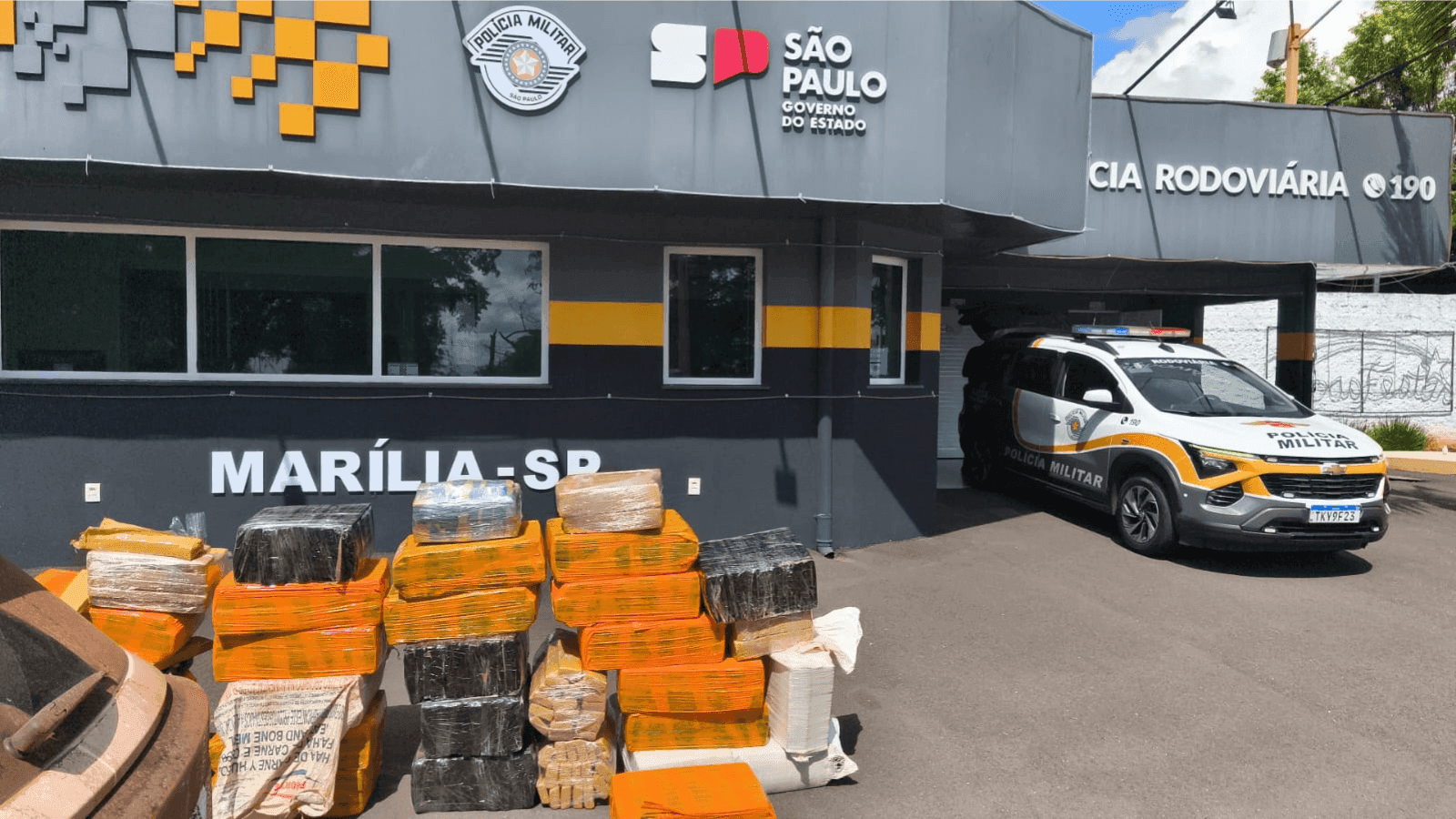 A droga estava escondida no interior do veículo