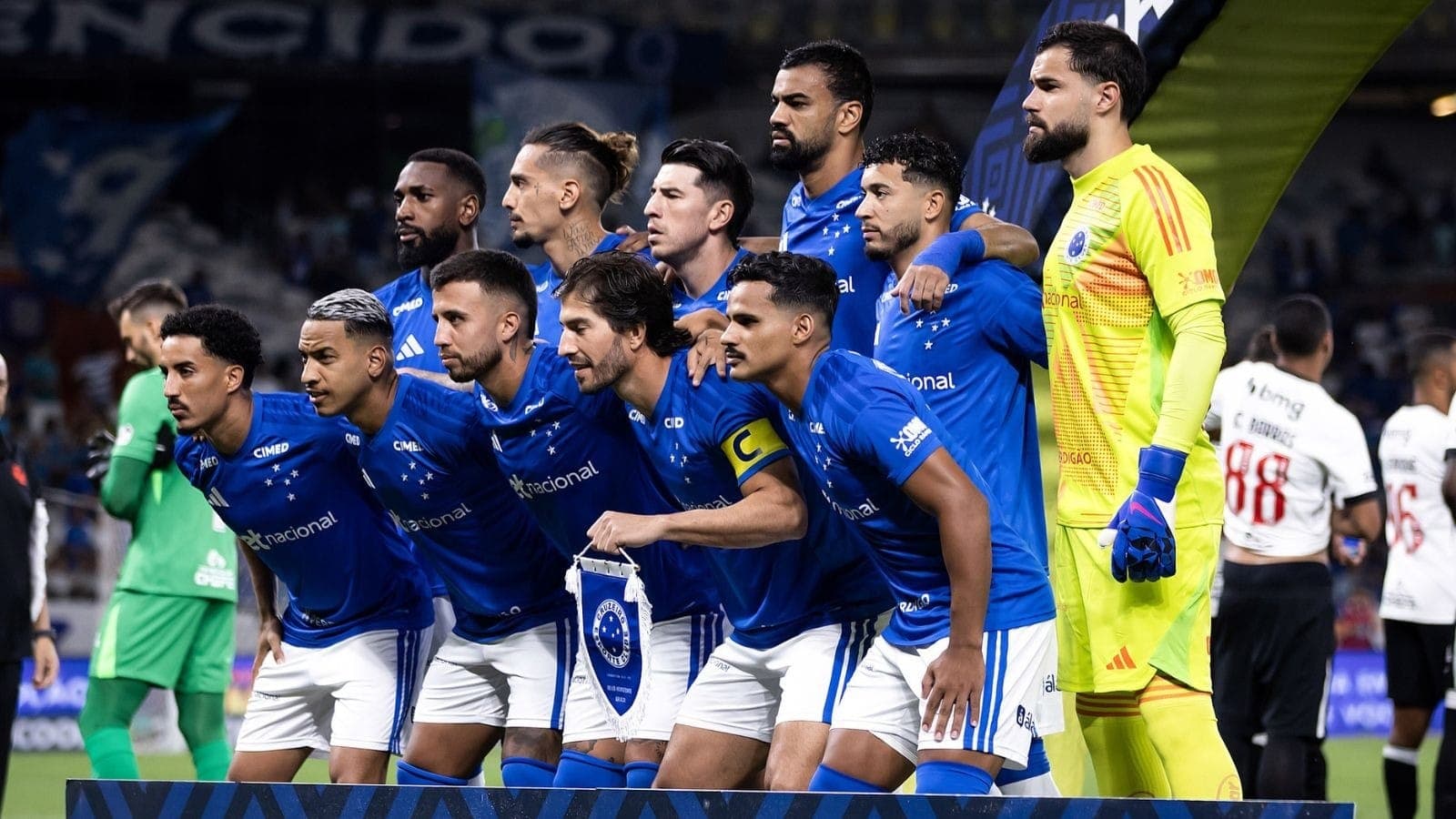 Cruzeiro encara o Athletico-PR nesta quarta (18)