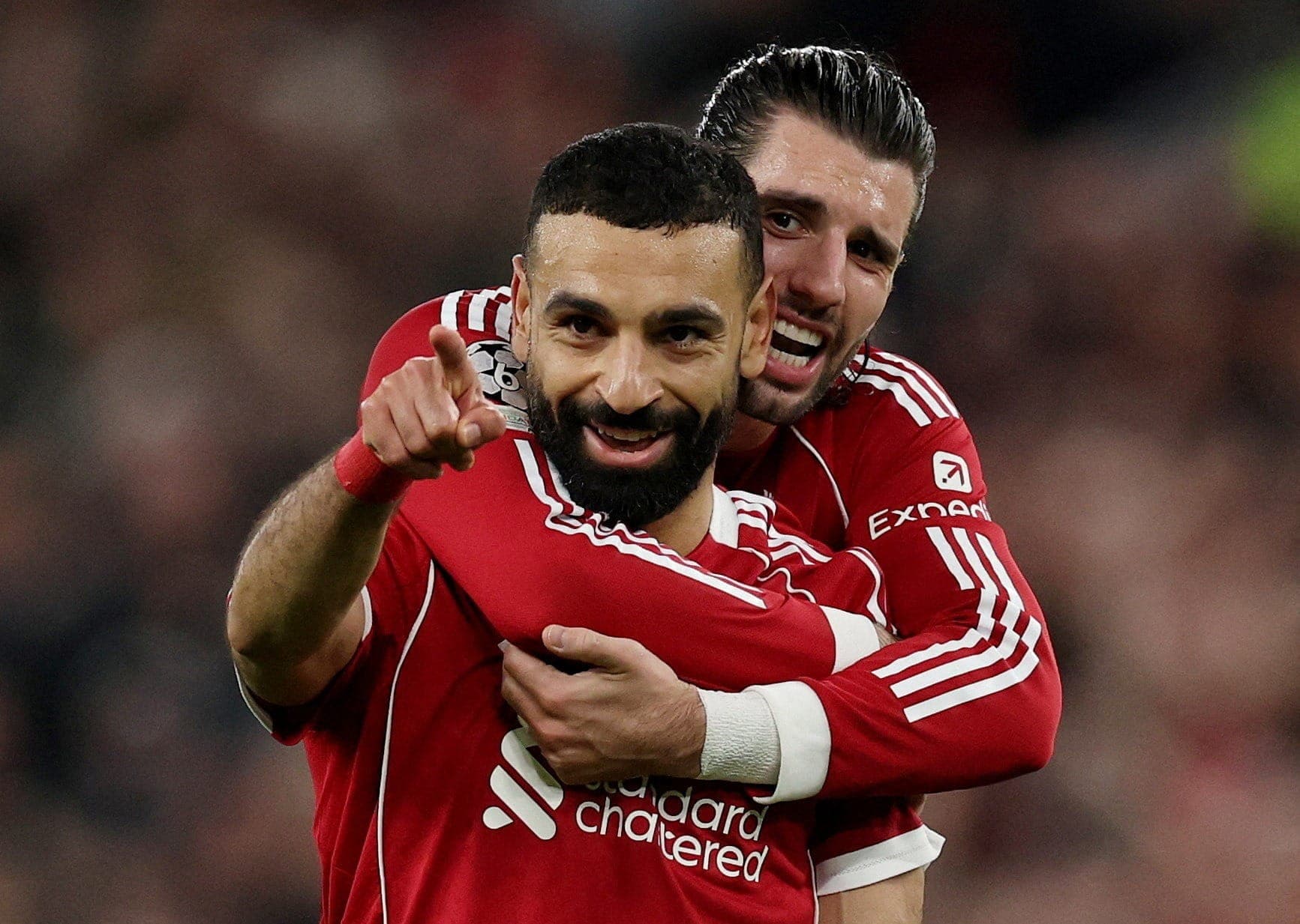 Salah e Szoboslai comemoram gol do Liverpool
