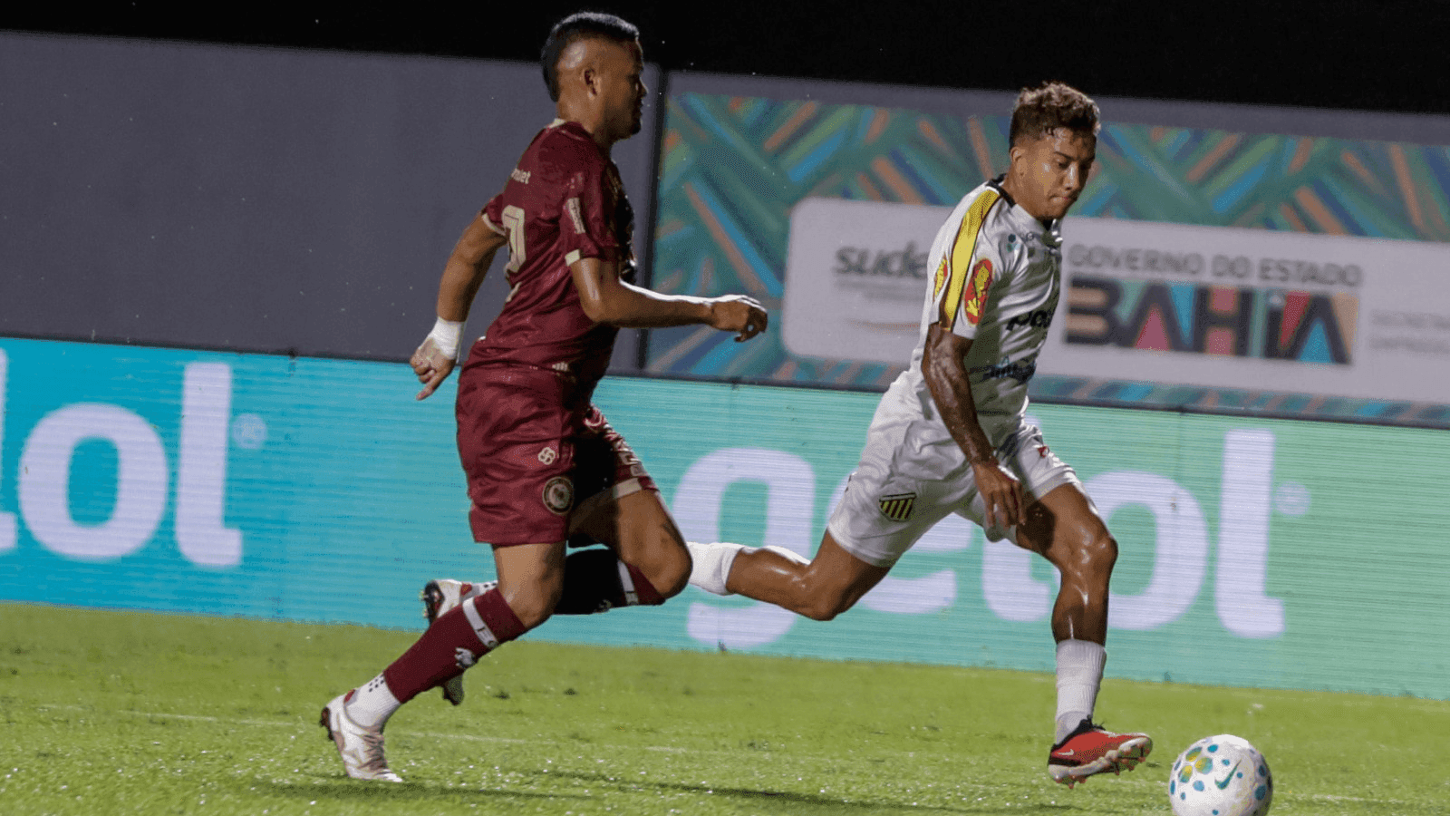 A partida aconteceu no Estádio de Pituaçu