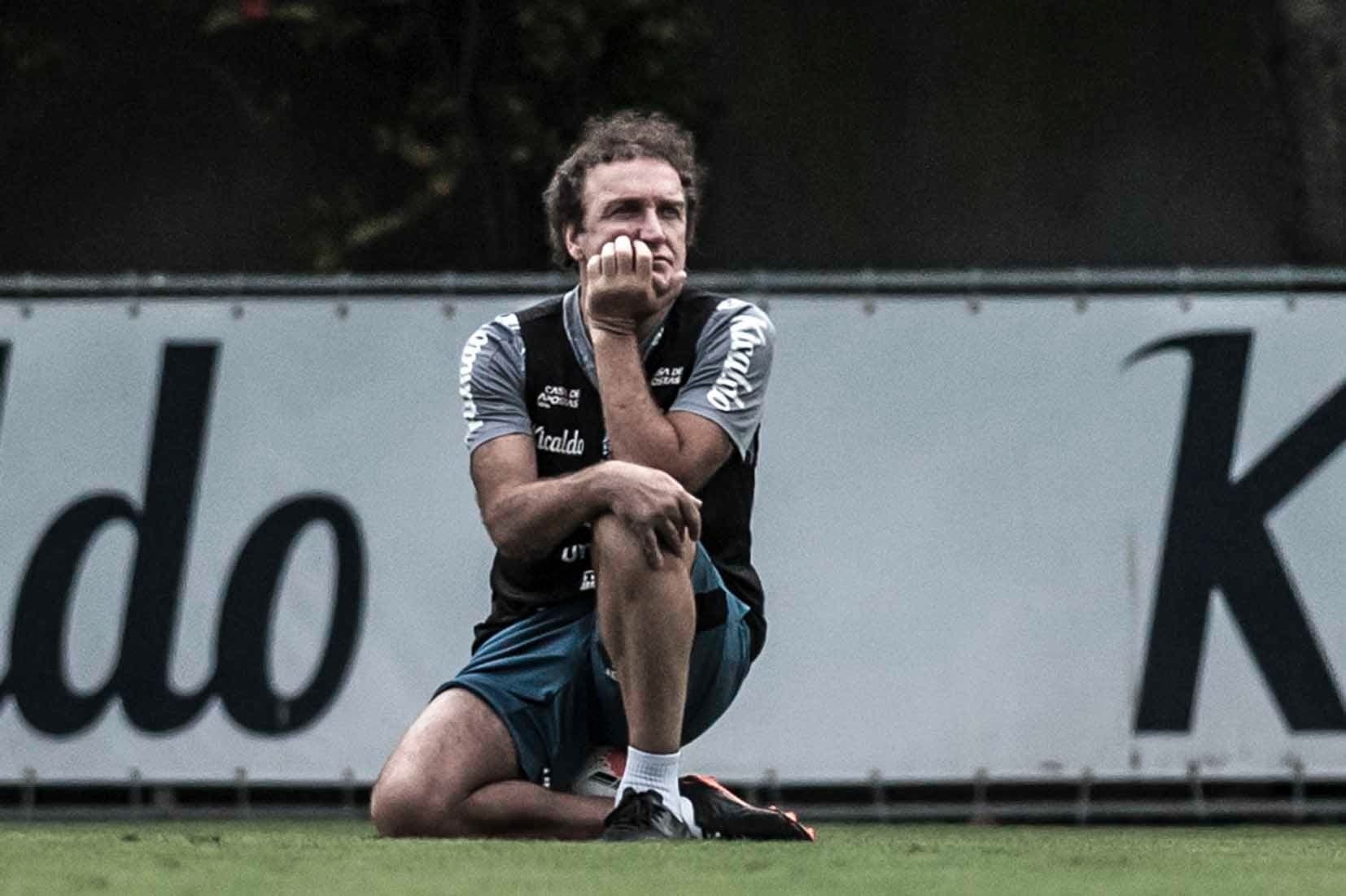 Cuca, em passagem pelo Santos em 2020