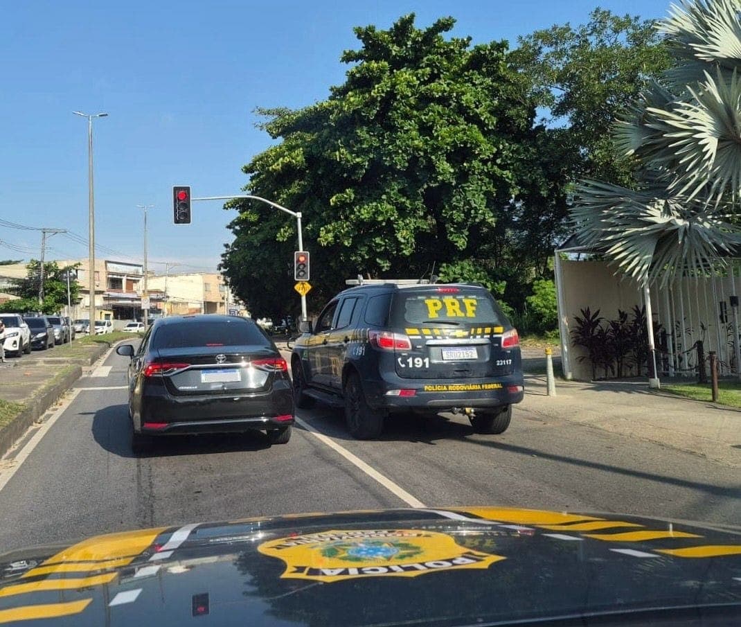 PRF recupera veículo clonado