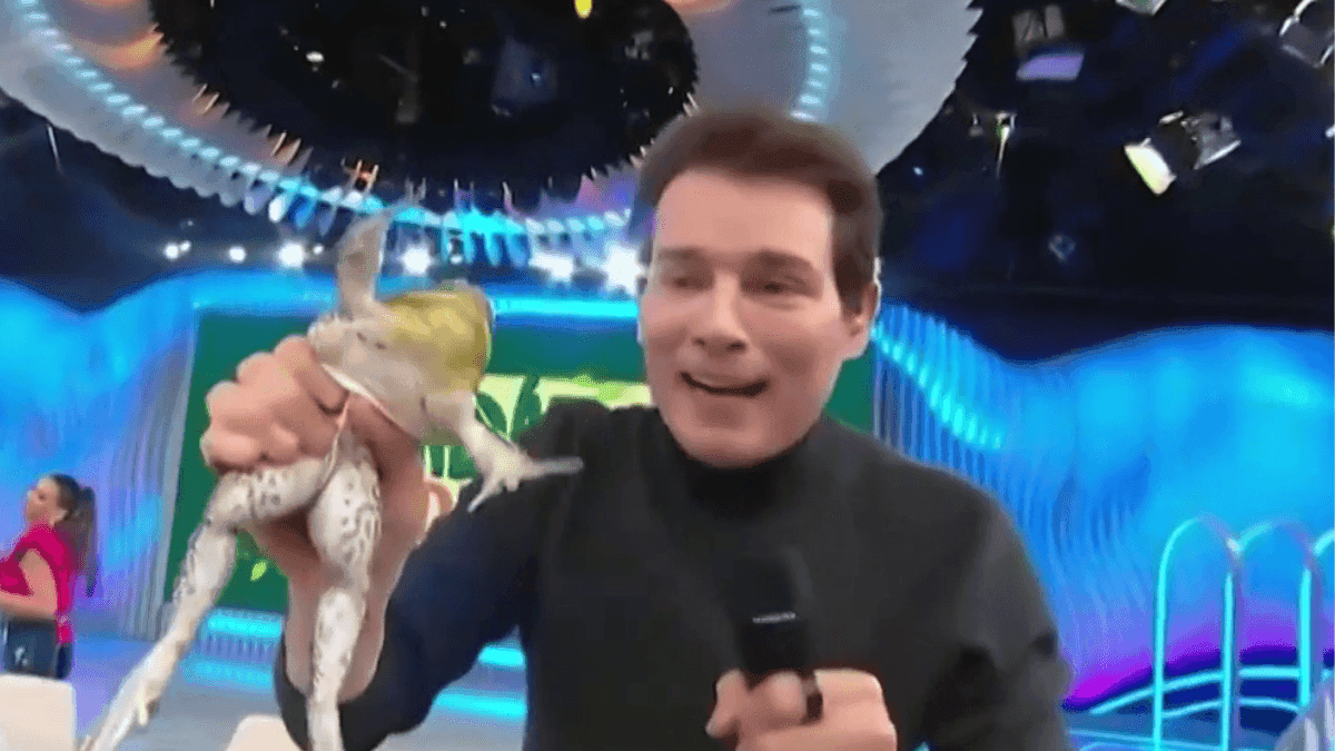 Celso Portiolli secura perereca no SBT