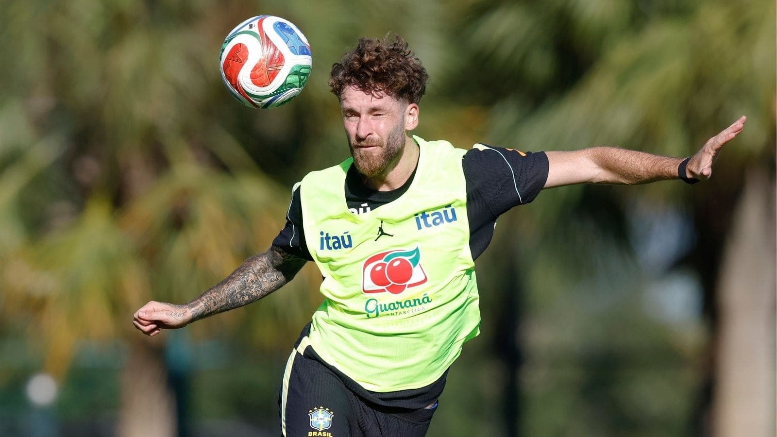 Bastidores: Flamengo define estratégia para segurar Léo Pereira no segundo semestre