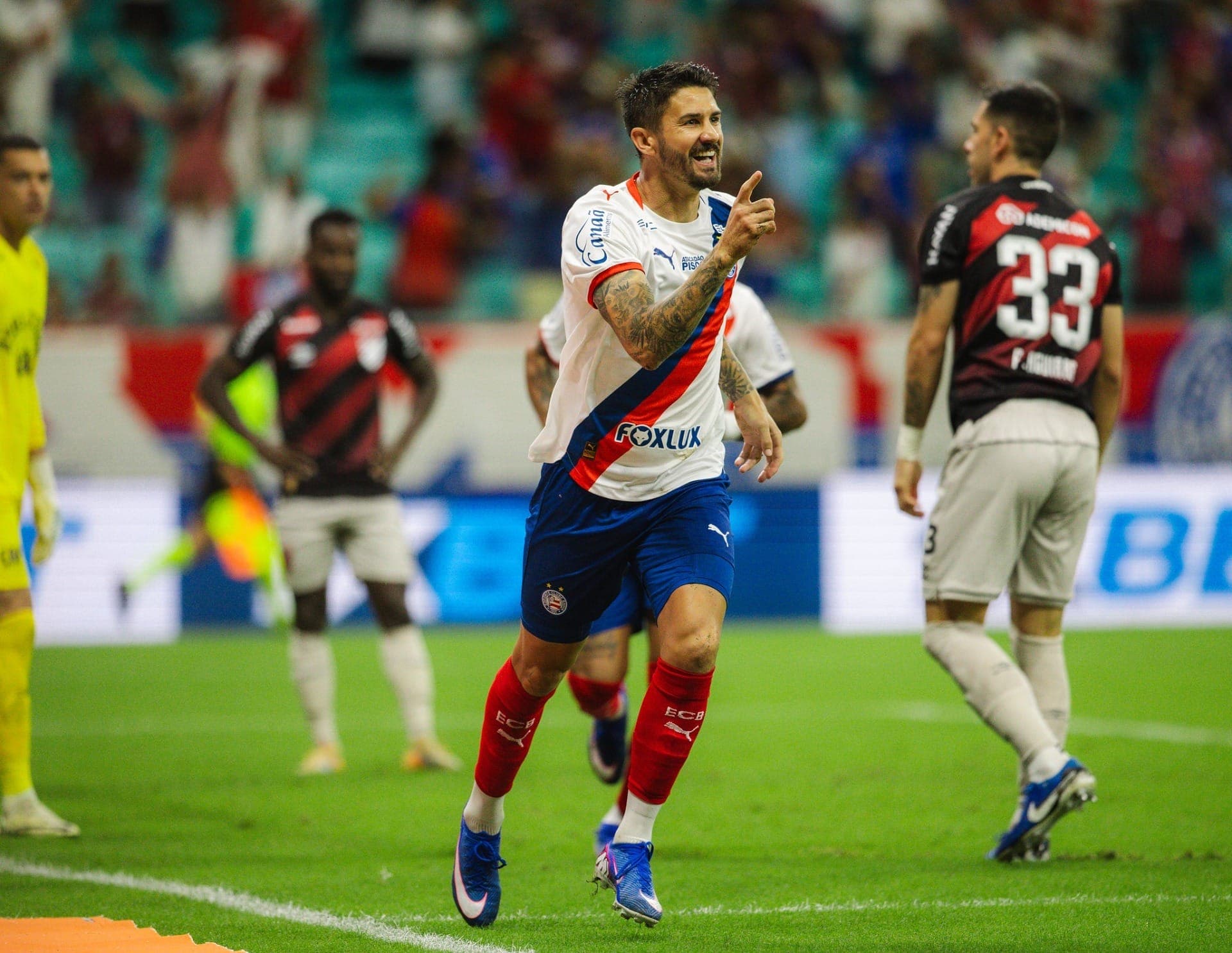 Bahia venceu o Athletico-PR pelo Brasileirão