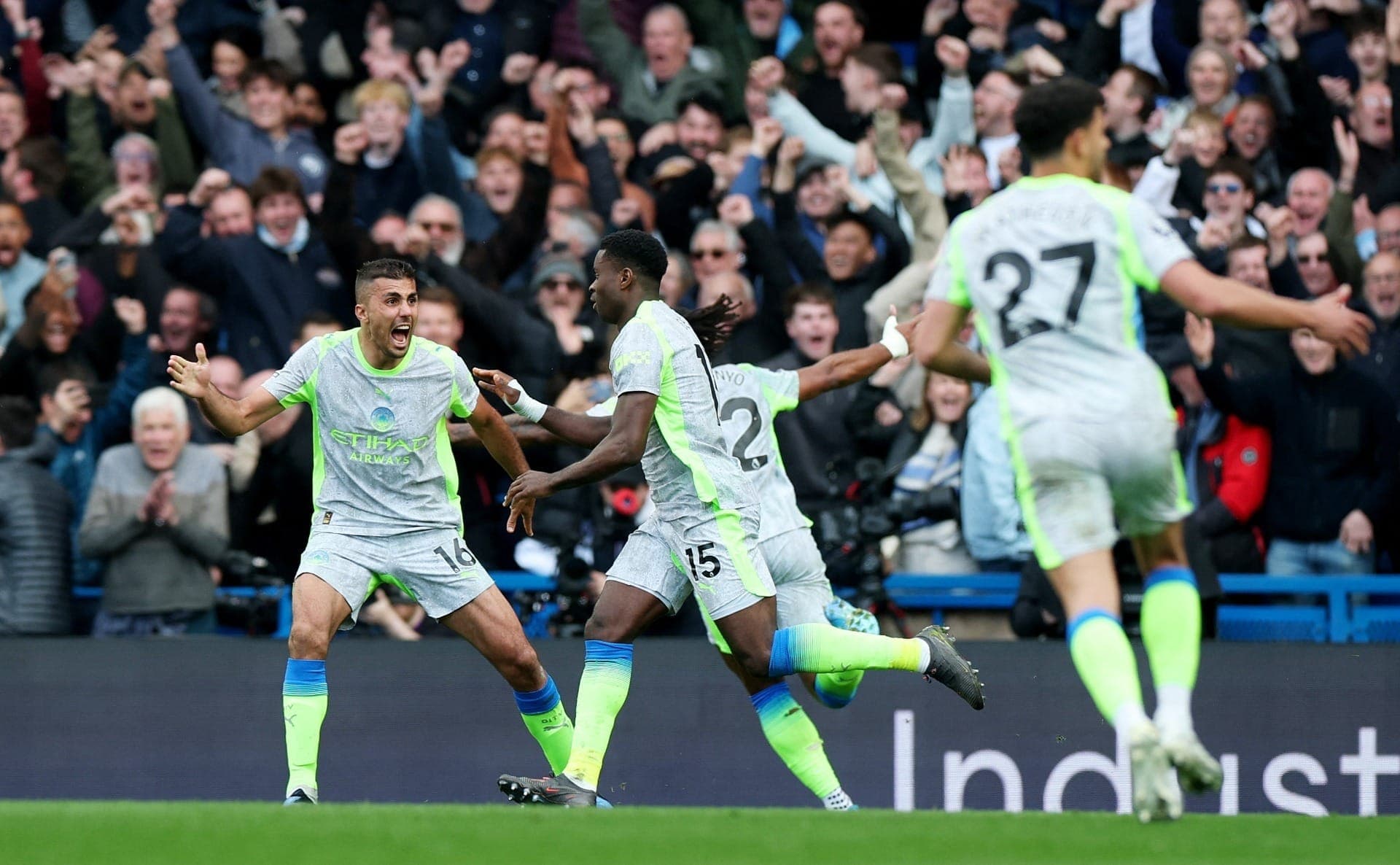 City comemora gol de Guehi contra o Chelsea