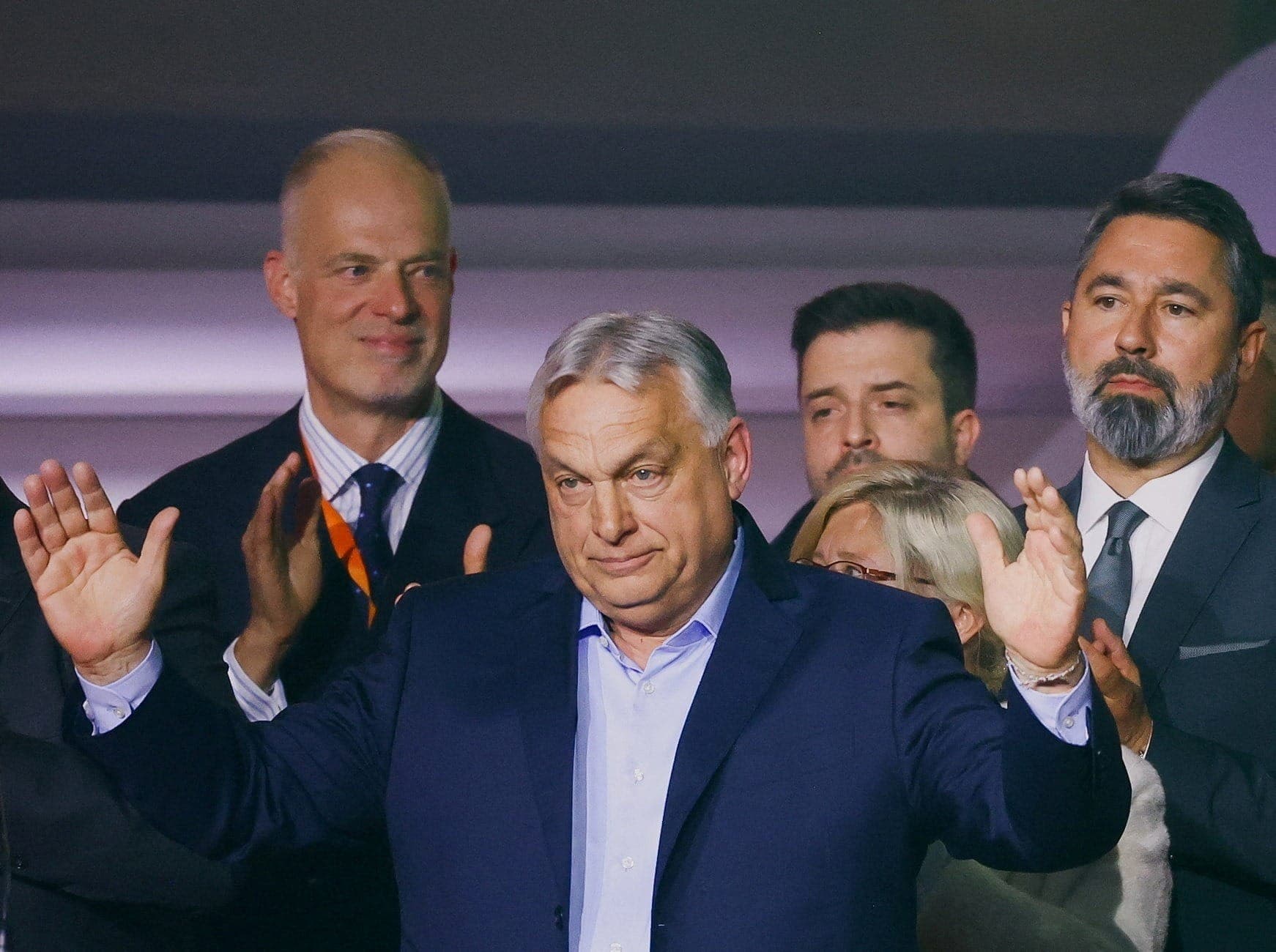 Viktor Orbán reconheceu a derrota nas urnas