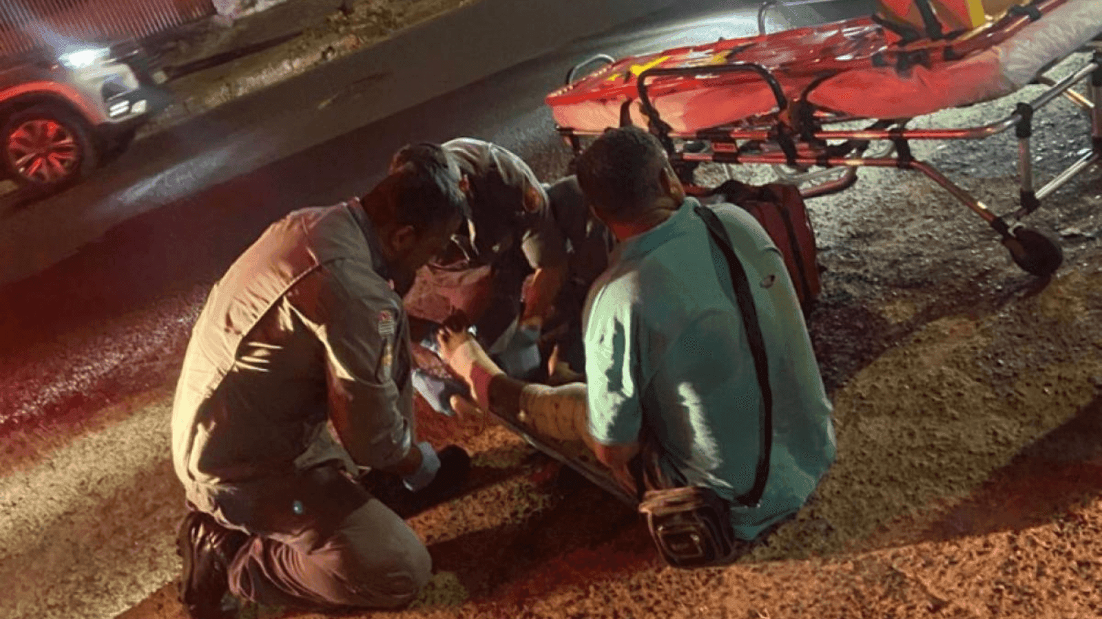 O motociclista foi socorrido pela equipe do Samu
