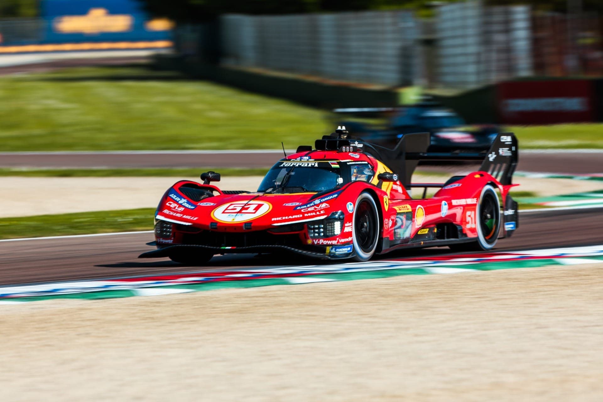 Giovinazzi  garante pole em Ímola