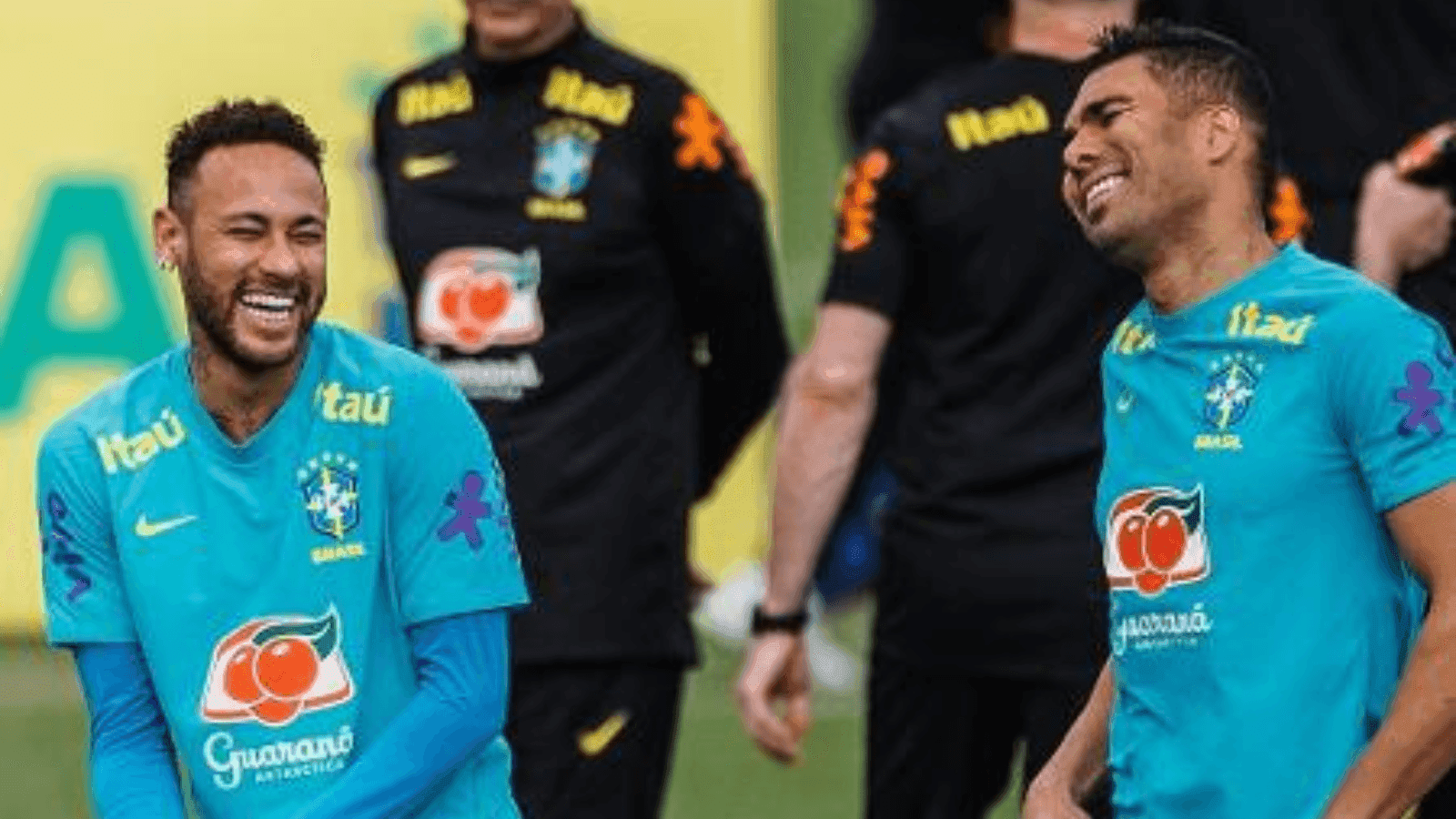 Neymar e Casemiro pela Seleção Brasileira