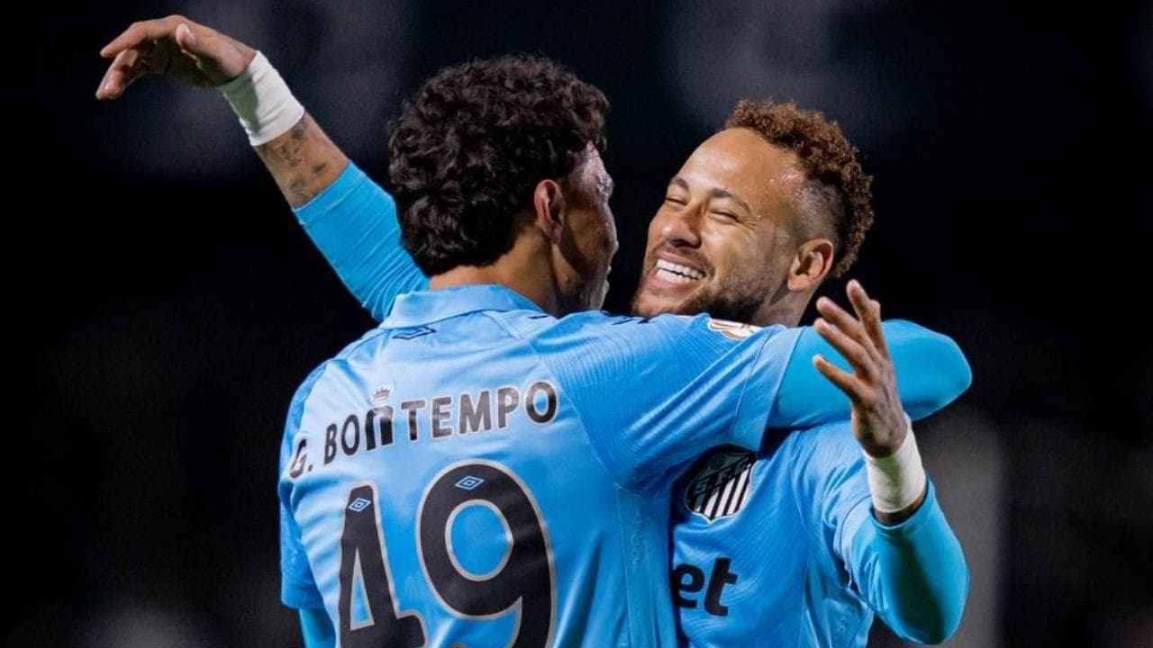 Neymar comemora gol de Gabriel Bontempo