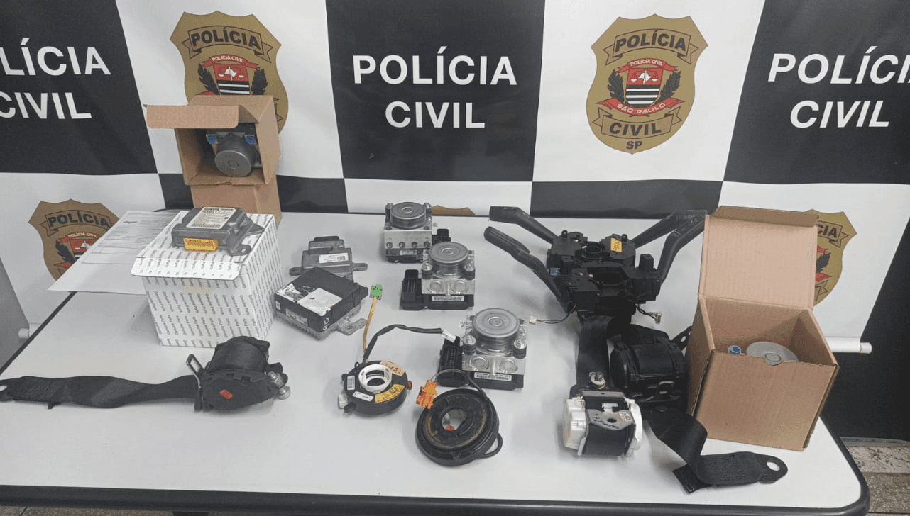 Materiais foram apreendidos 