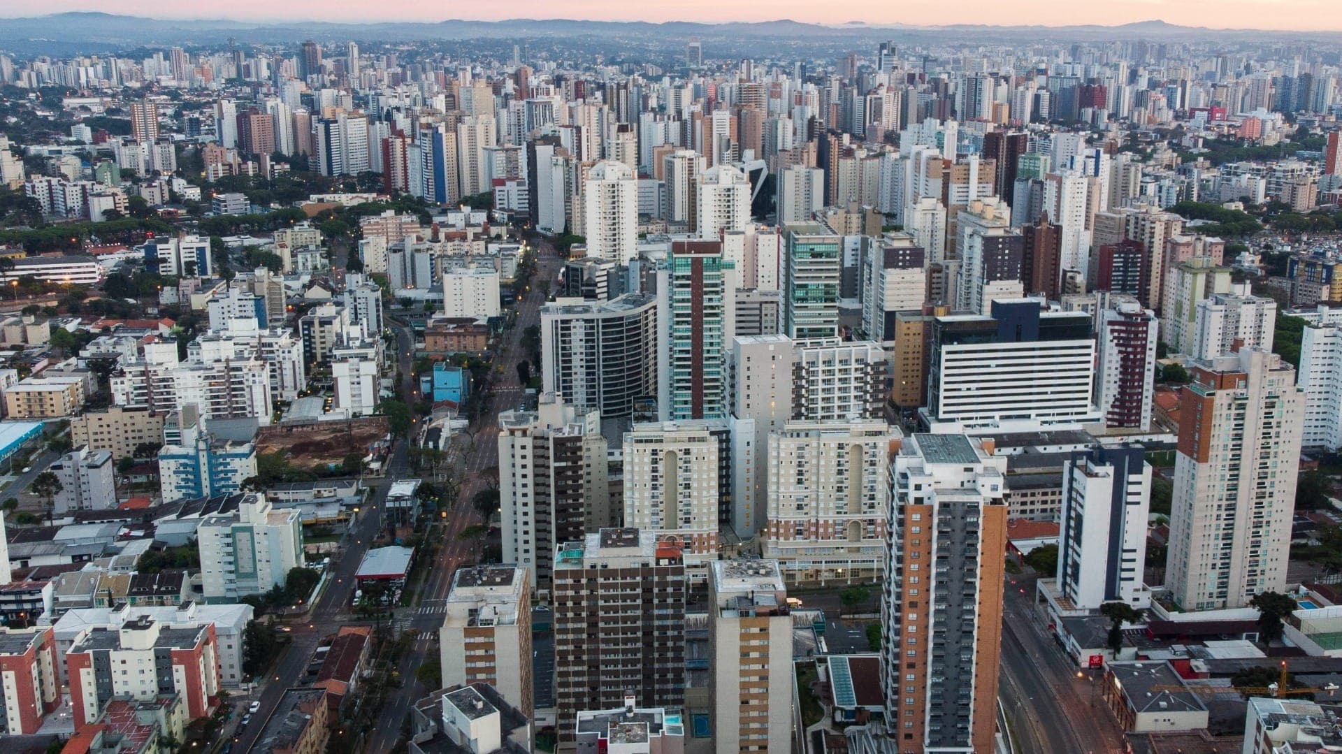 Curitiba lidera entra as capitais 