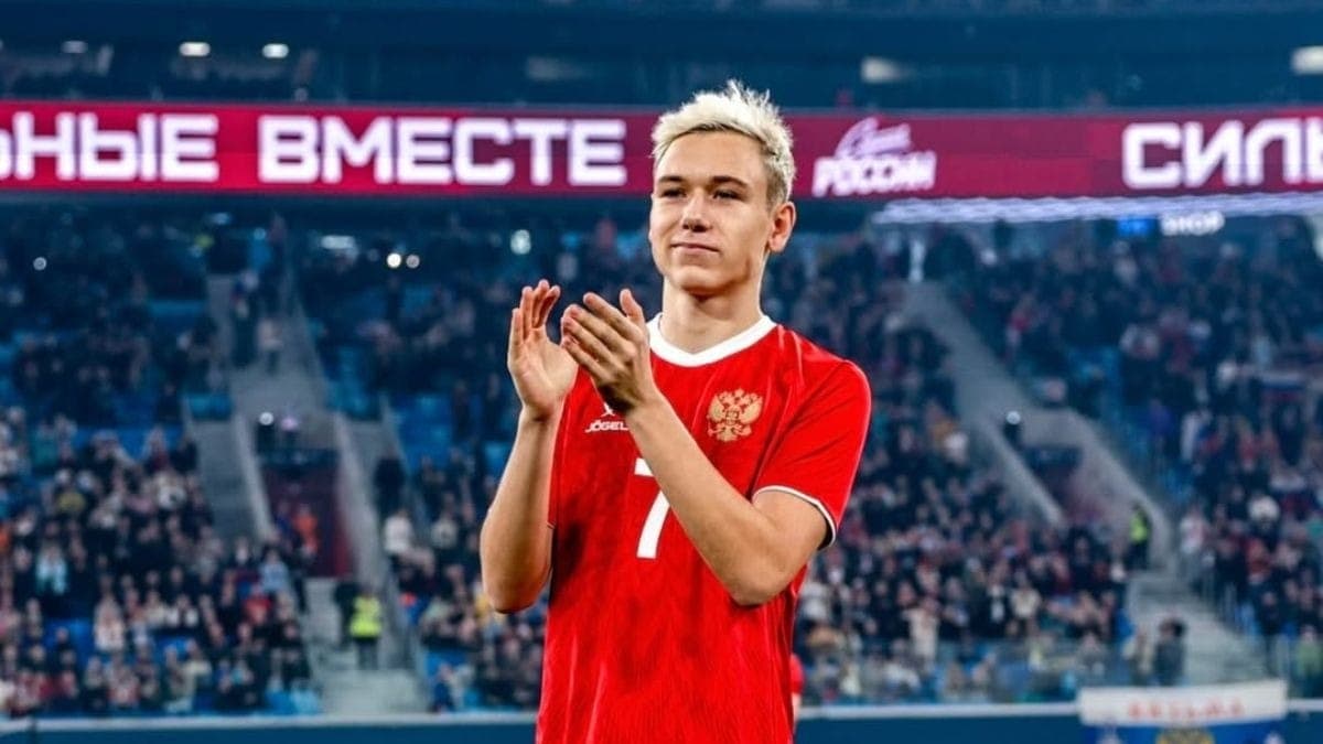 Aleksey Batrakov, meia do Lokomotiv Moscou