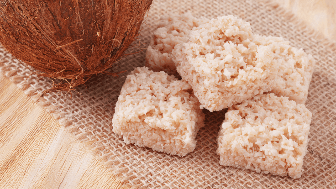 Cocada cremosa com sobra de bolo de coco