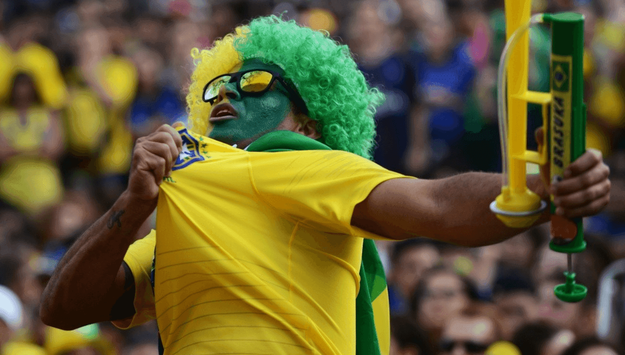 Torcedores devem ir com a camiseta do Brasil 