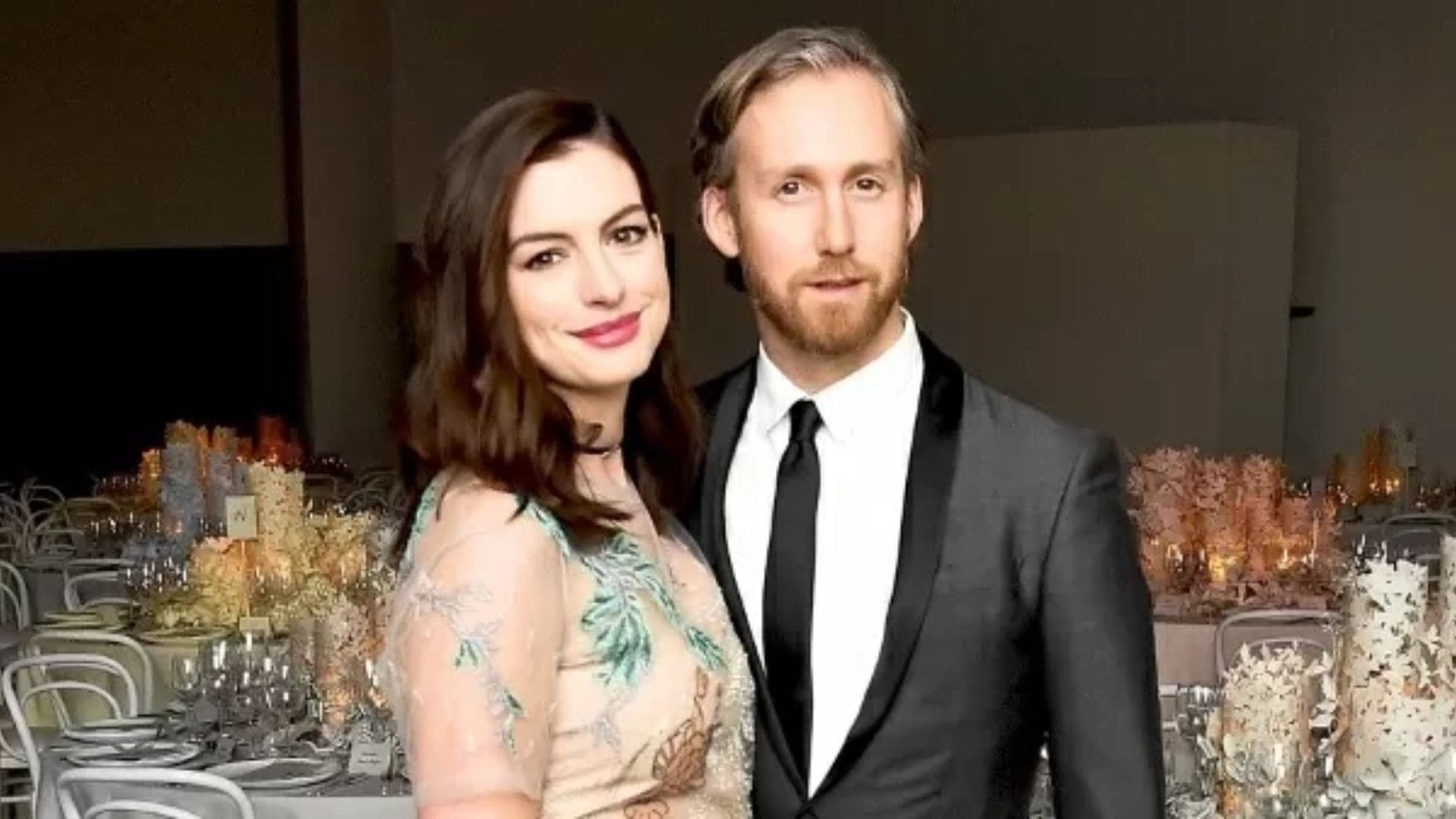 Anne Hathaway e o namorado