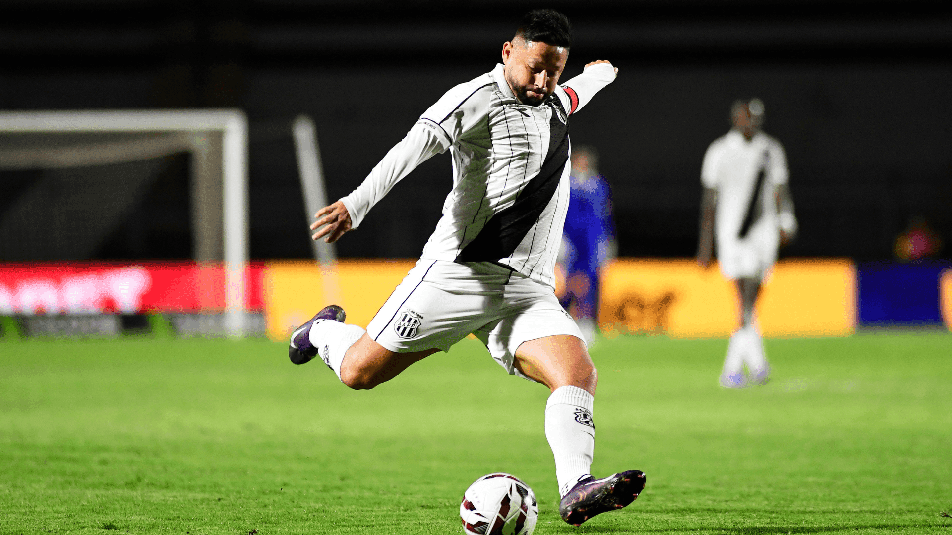 Ponte Preta é a vice-lanterna da Série B