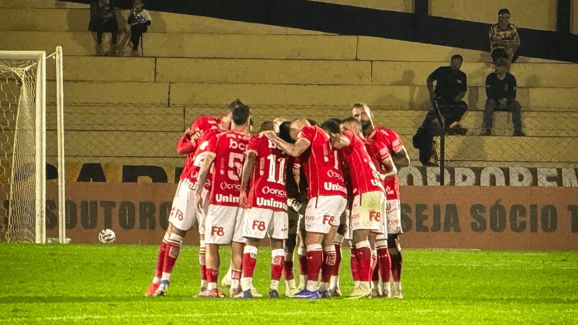 Vila Nova segue disputa pelo topo da Série B