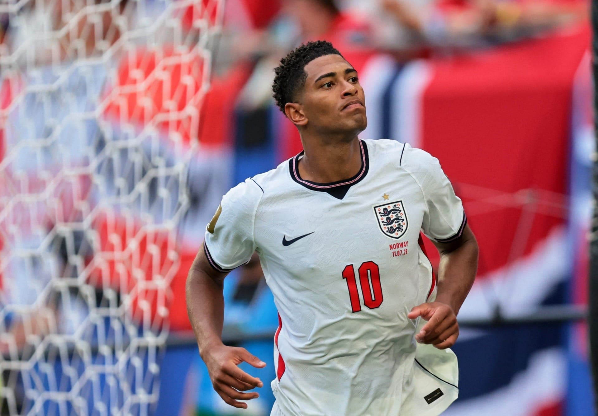 Bellingham marcou o gol da virada da Inglaterra
