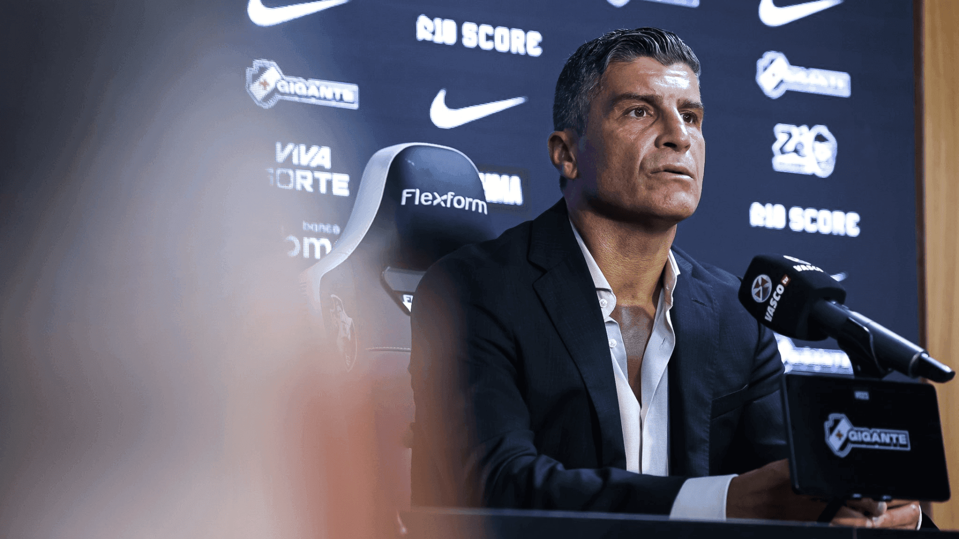 Pedro Emanuel é o novo técnico do Vasco