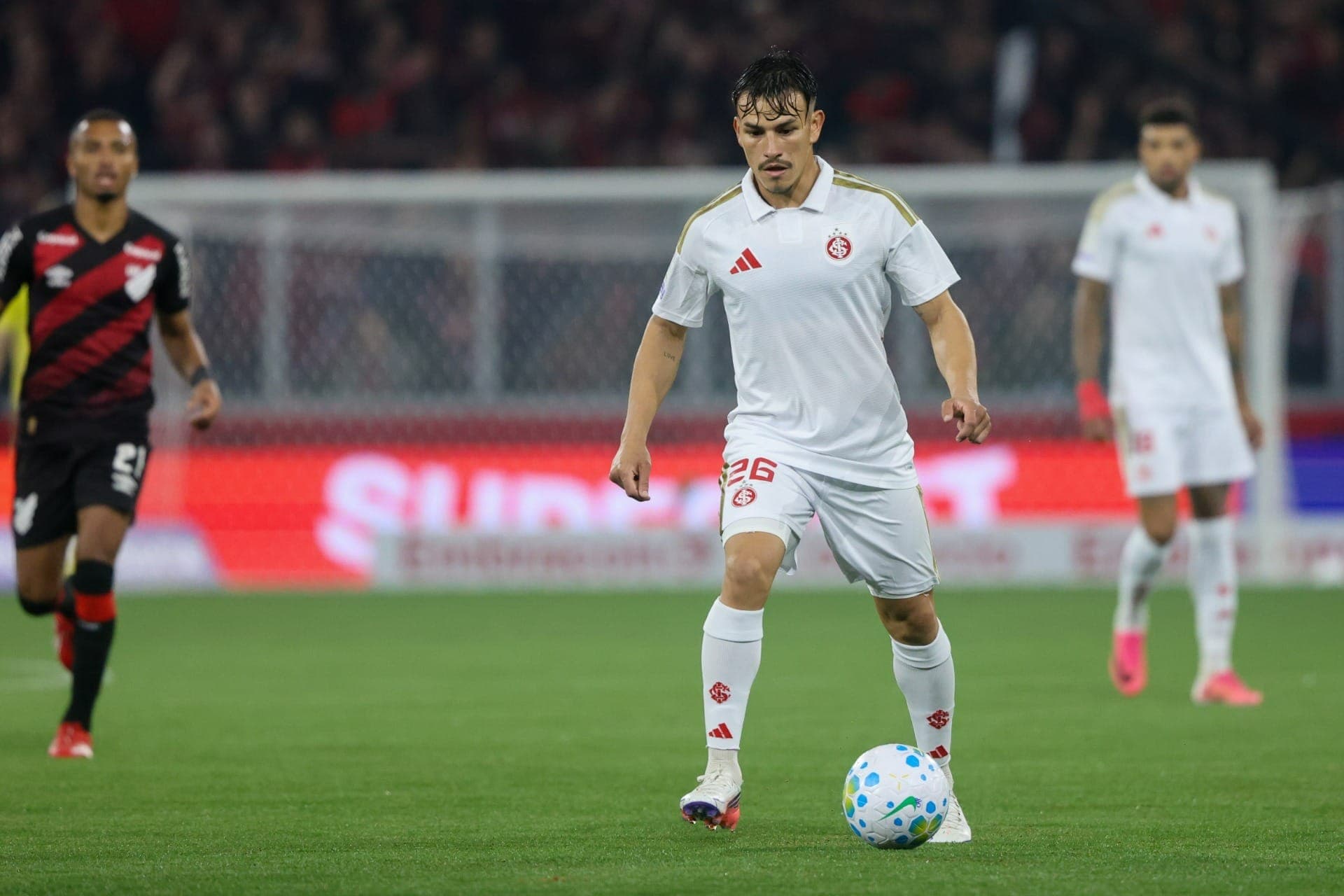 Bernabei em partida contra o Athletico