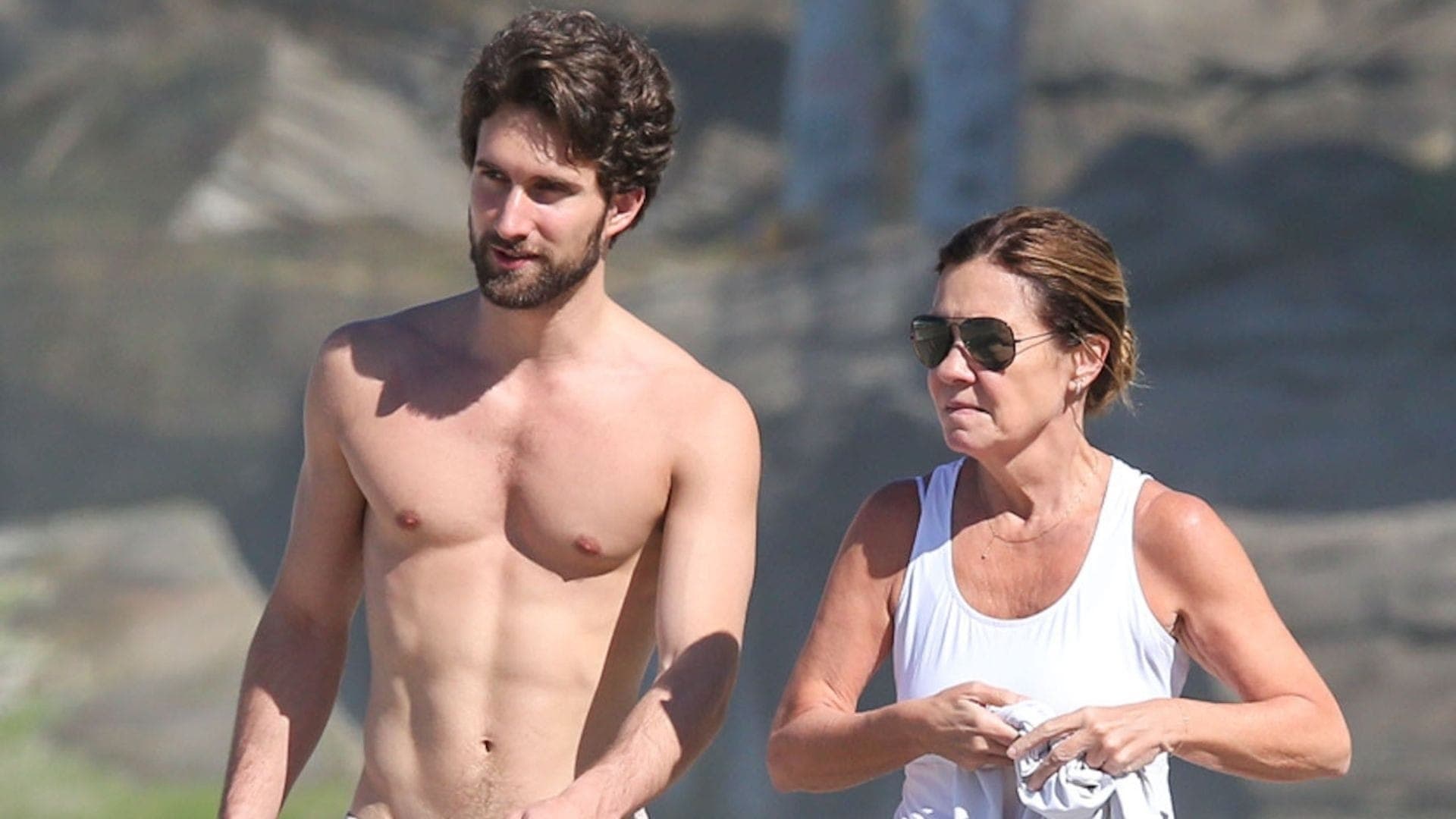 Felipe Ricca e a mãe, Adriana Esteves