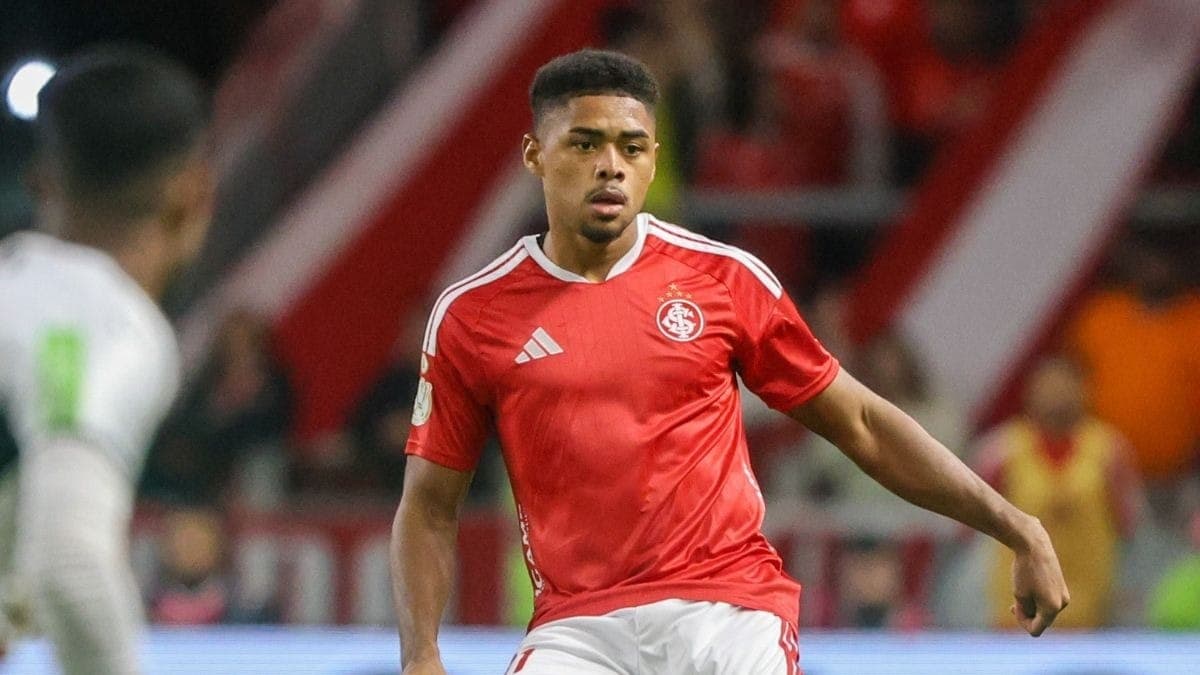 Victor Gabriel, zagueiro do Internacional