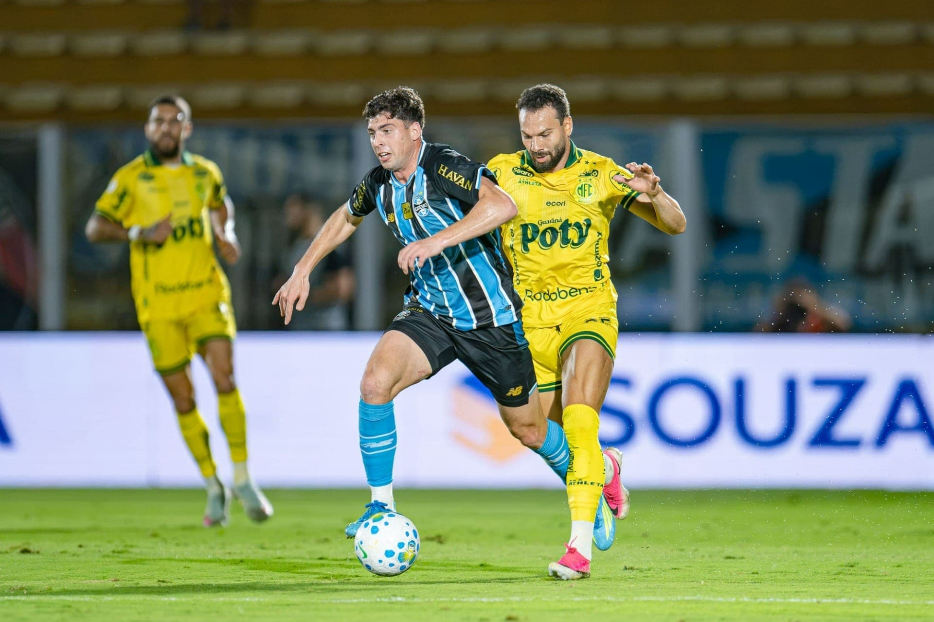 Grêmio e Mirassol se enfrentaram no Maião