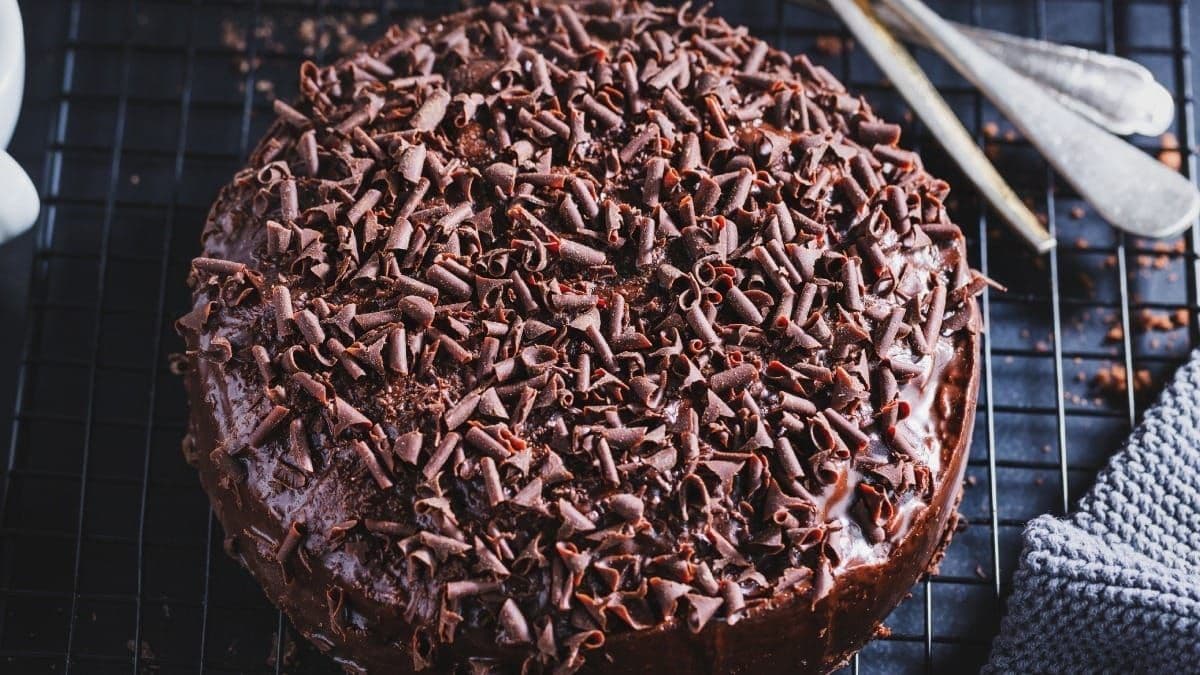 Aprenda a fazer o brigadeirão da chef de cozinha Carole Crema