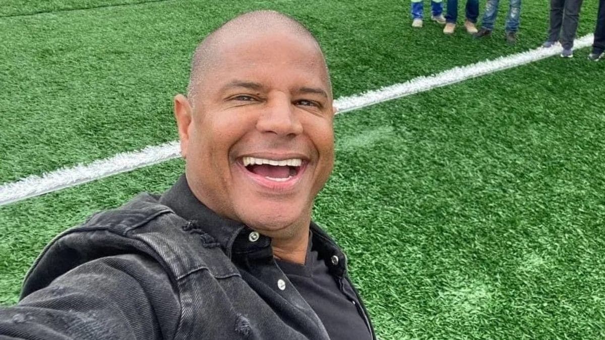 Marcelinho Carioca deve R$ 143 mil