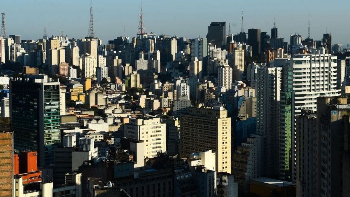 Tremores são comuns no Brasil