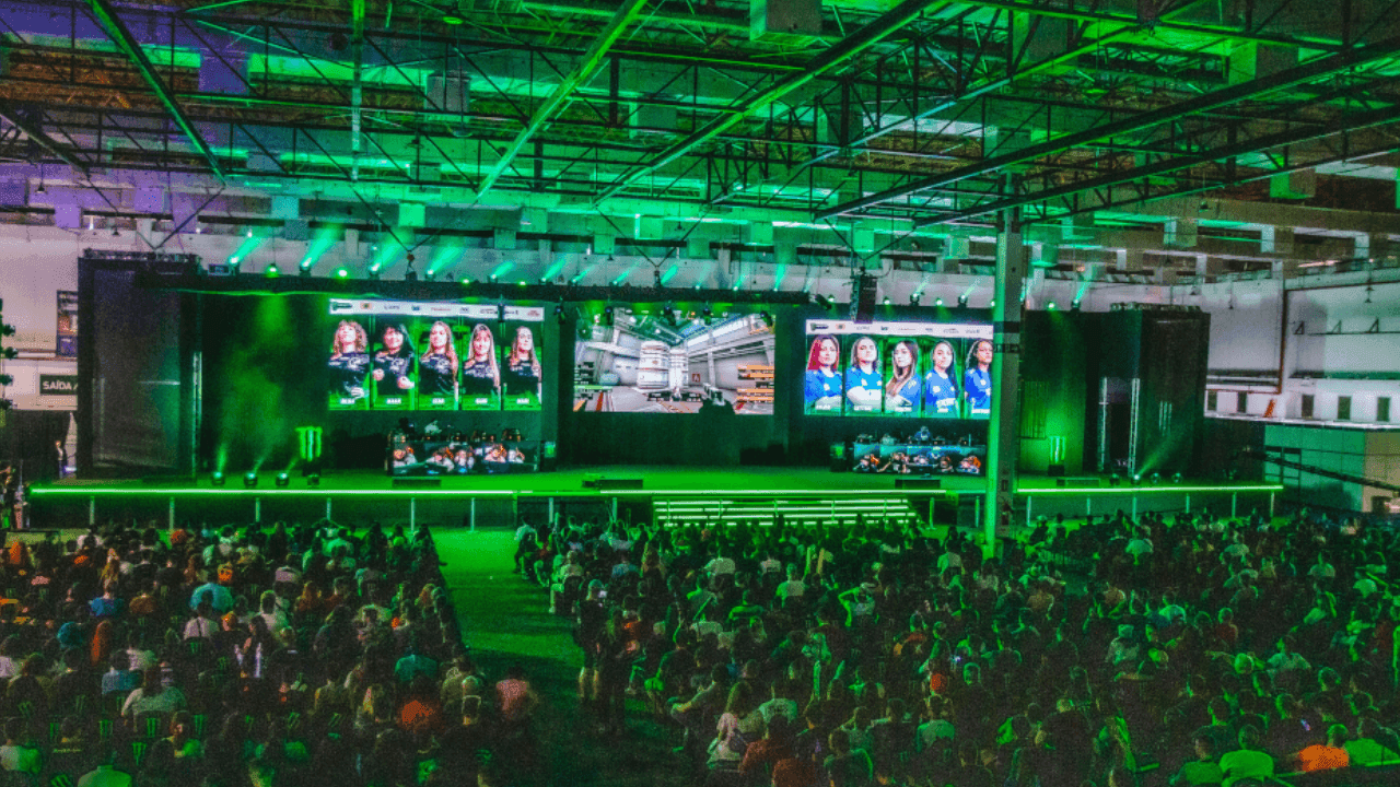 Brasil Game Show atrai público em São Paulo