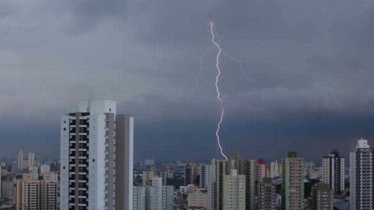 Defesa Civil alerta para áreas com solo encharcado em São Paulo