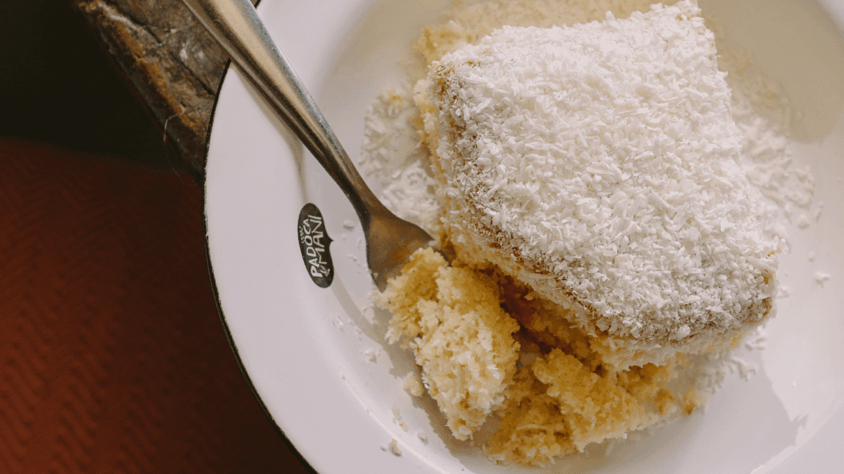 Bolo de coco da Helena Rizzo
